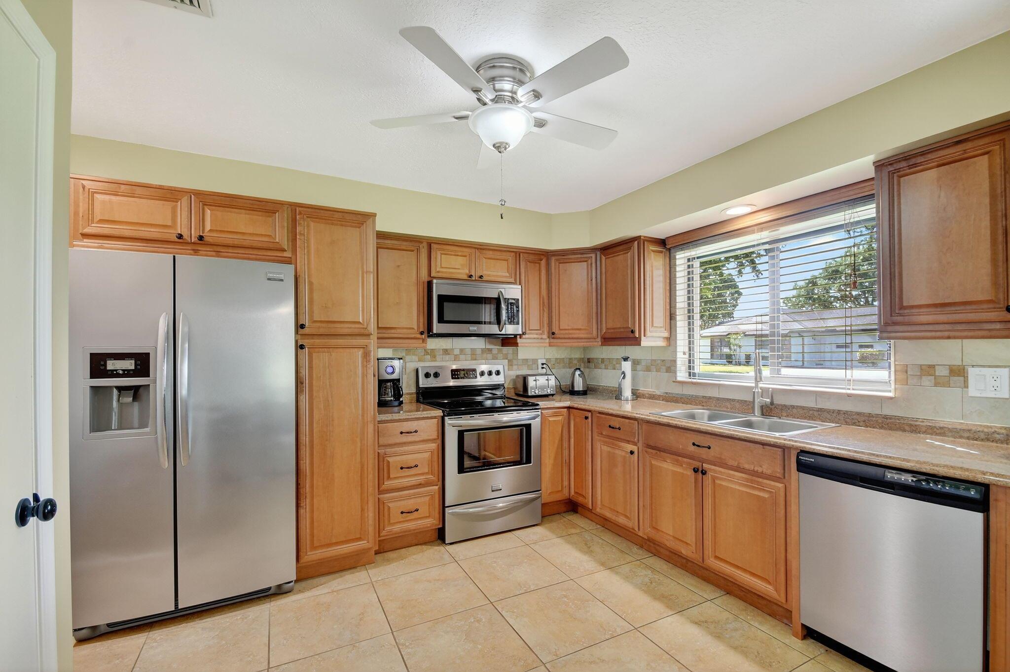GREENTREE VILLAS CONDO - Residential