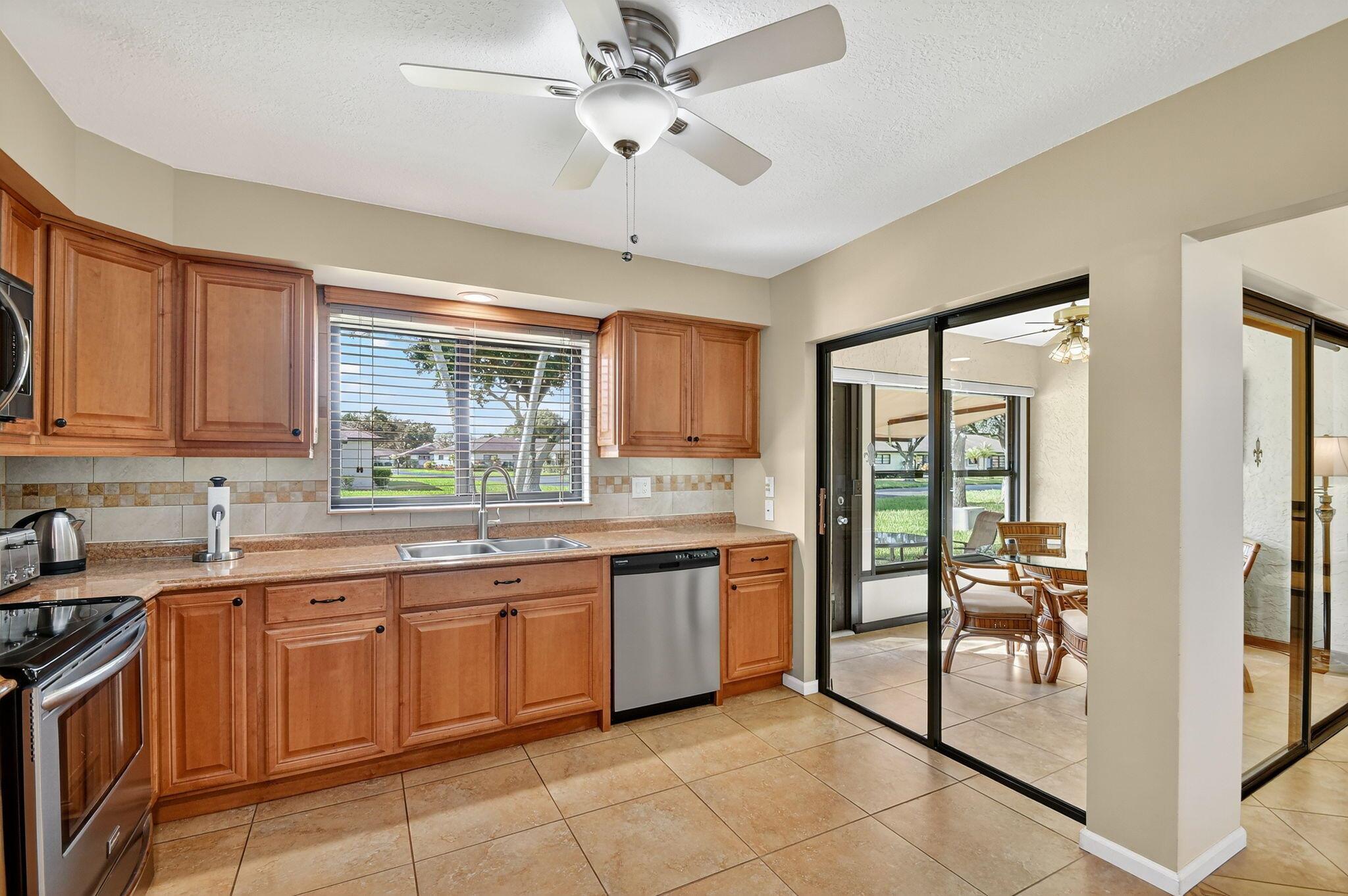 GREENTREE VILLAS CONDO - Residential