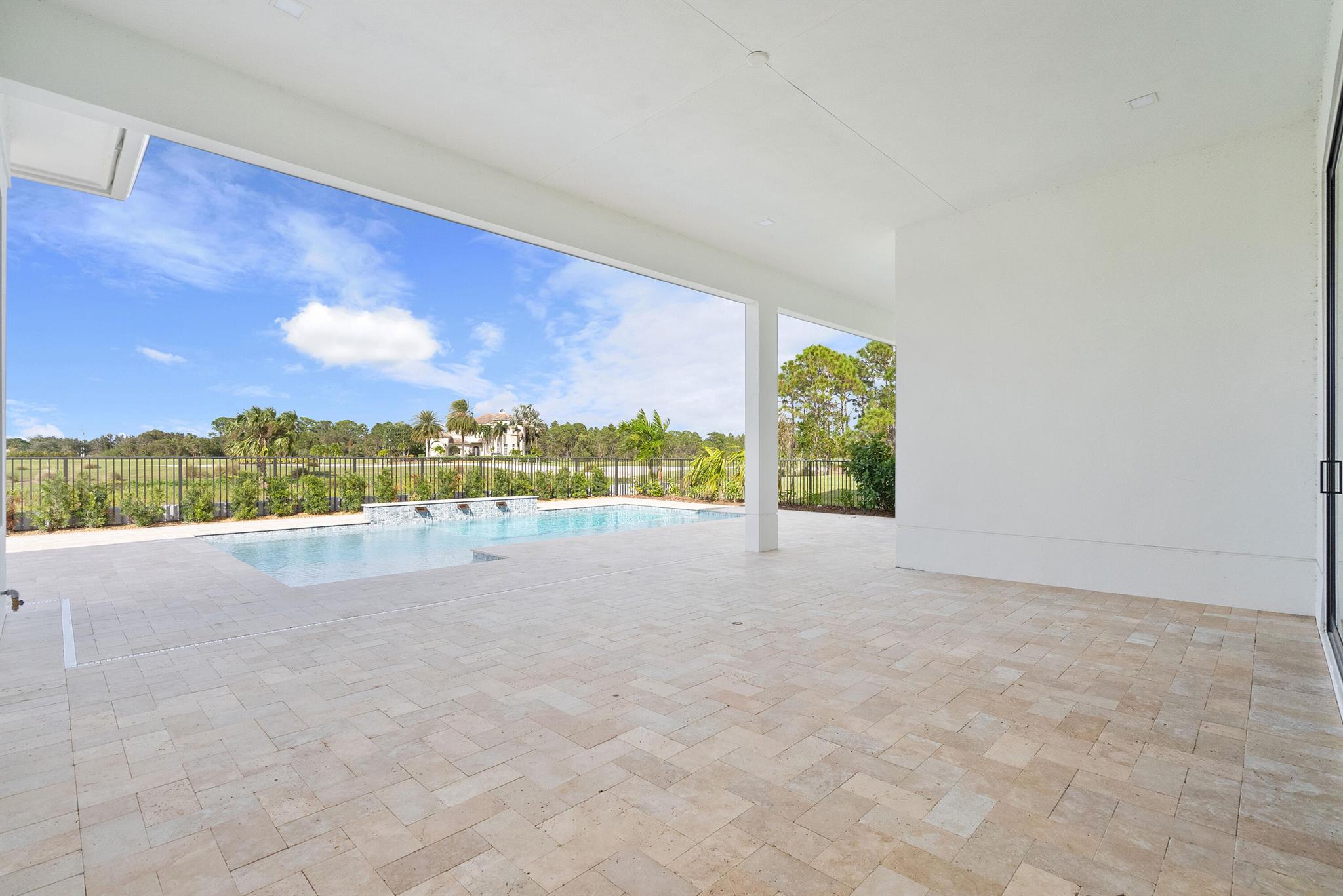 Tesoro Club - Residential