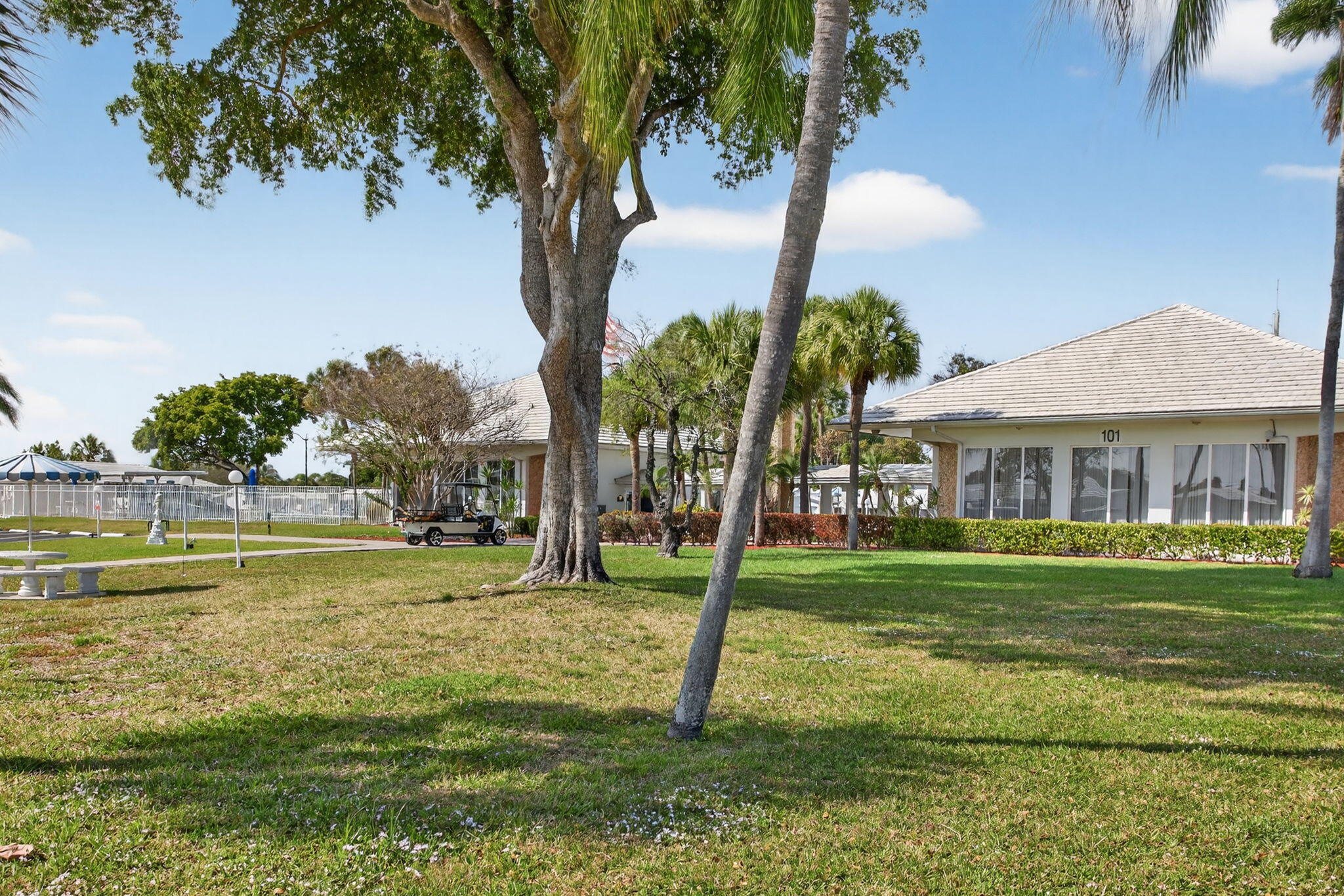 LEISUREVILLE SECOND SEC - Residential