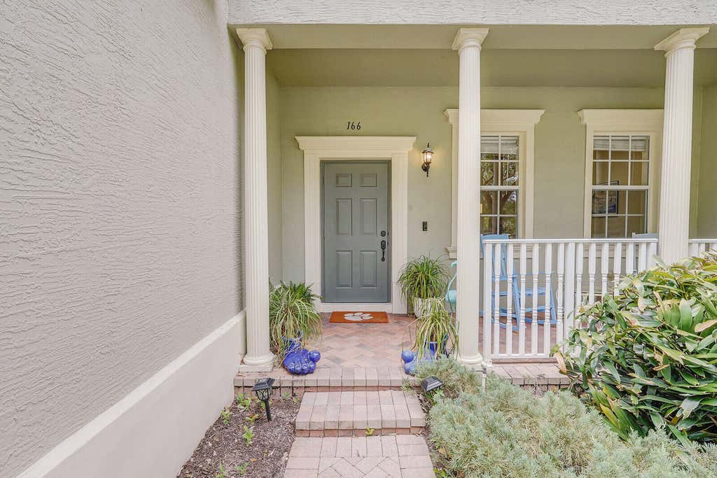 Photo of 166 W Thatch Palm Circle, Jupiter, FL 33458 (MLS # R11003290)