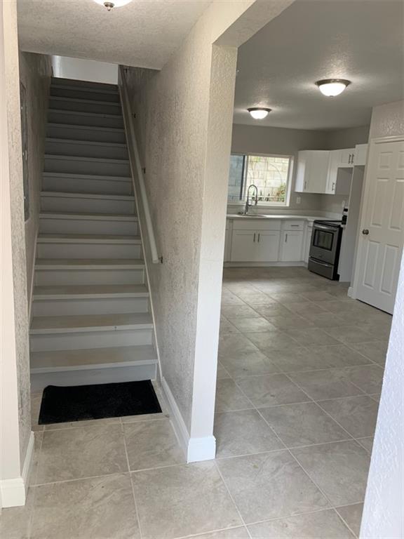 Dupont Add - Residential Lease