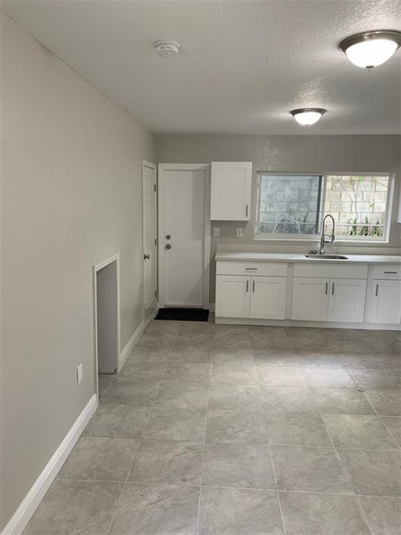 Dupont Add - Residential Lease