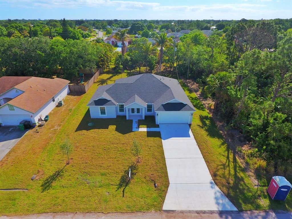Photo of 2255 SE Lucaya Street, Port St Lucie, FL 34952 (MLS # R10876461)