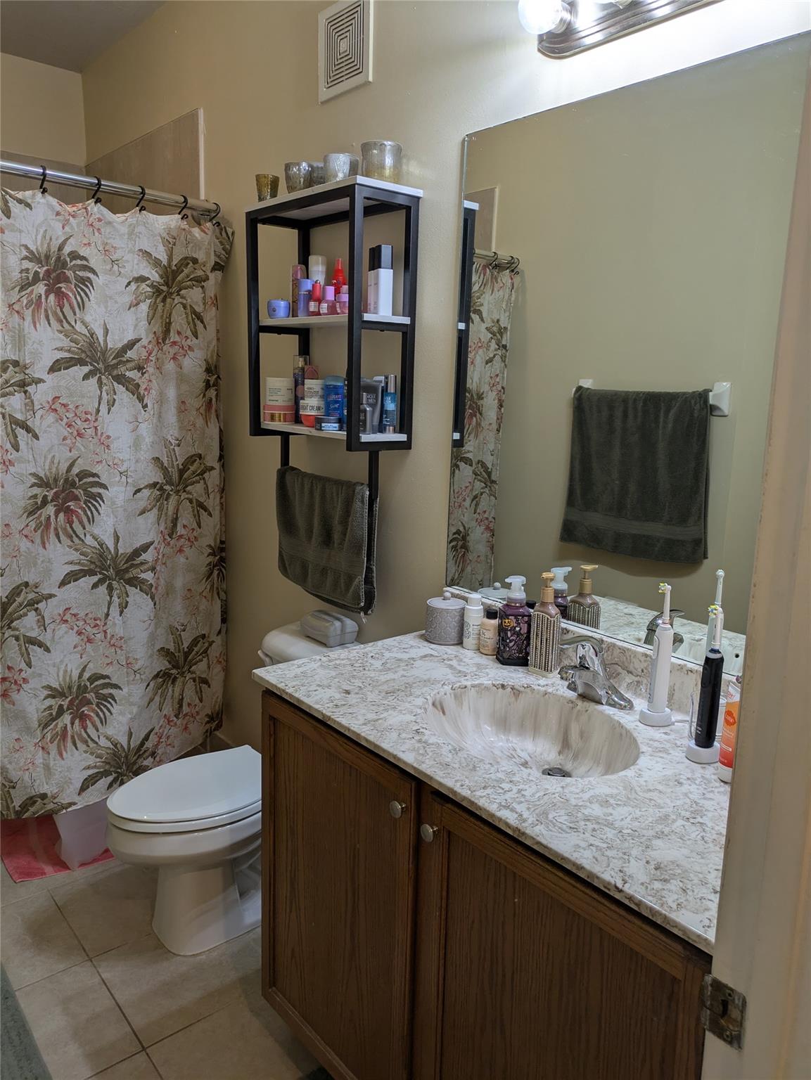 Hampton Hills Condo - Residential Lease