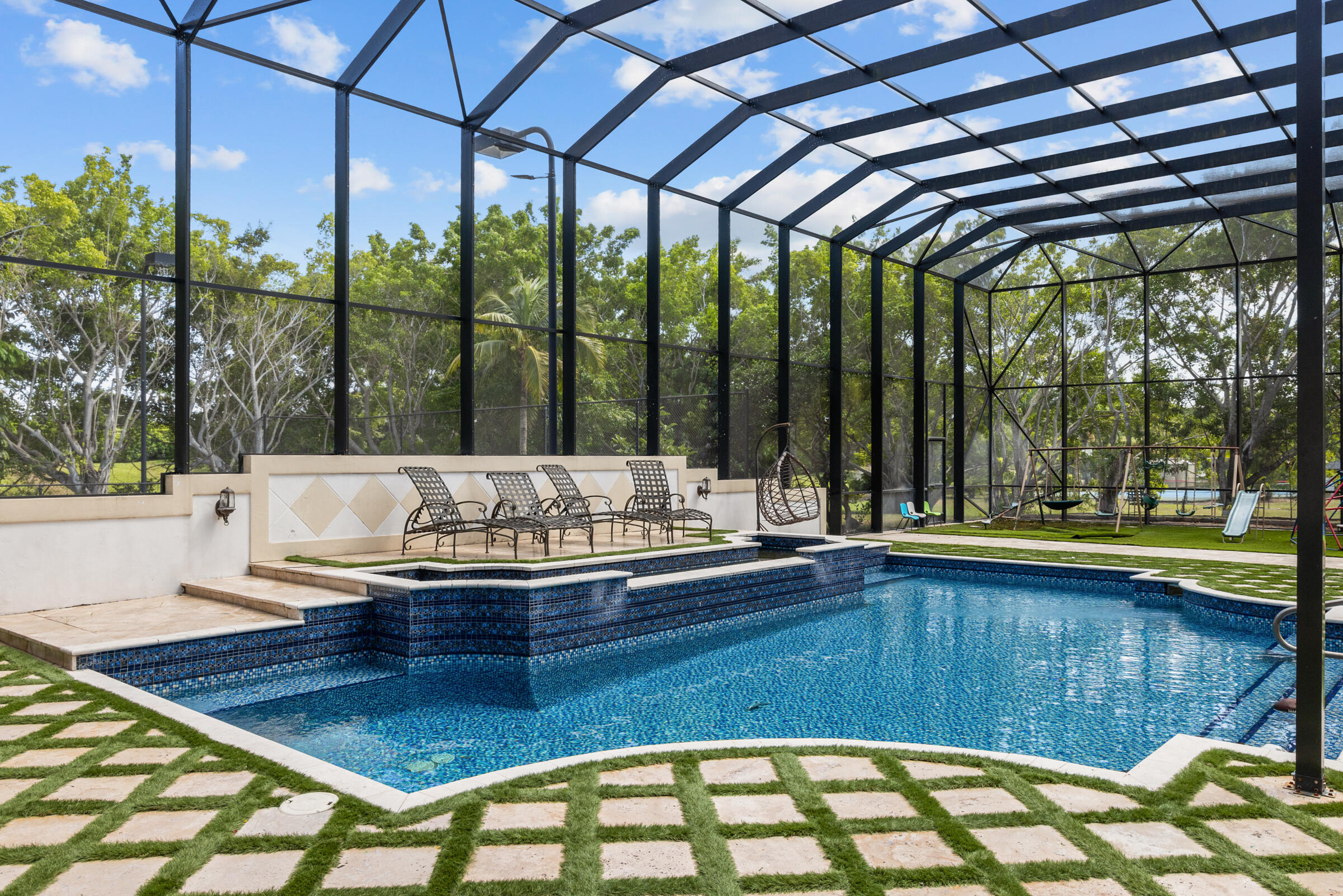 TIERRA DEL REY - Residential Lease