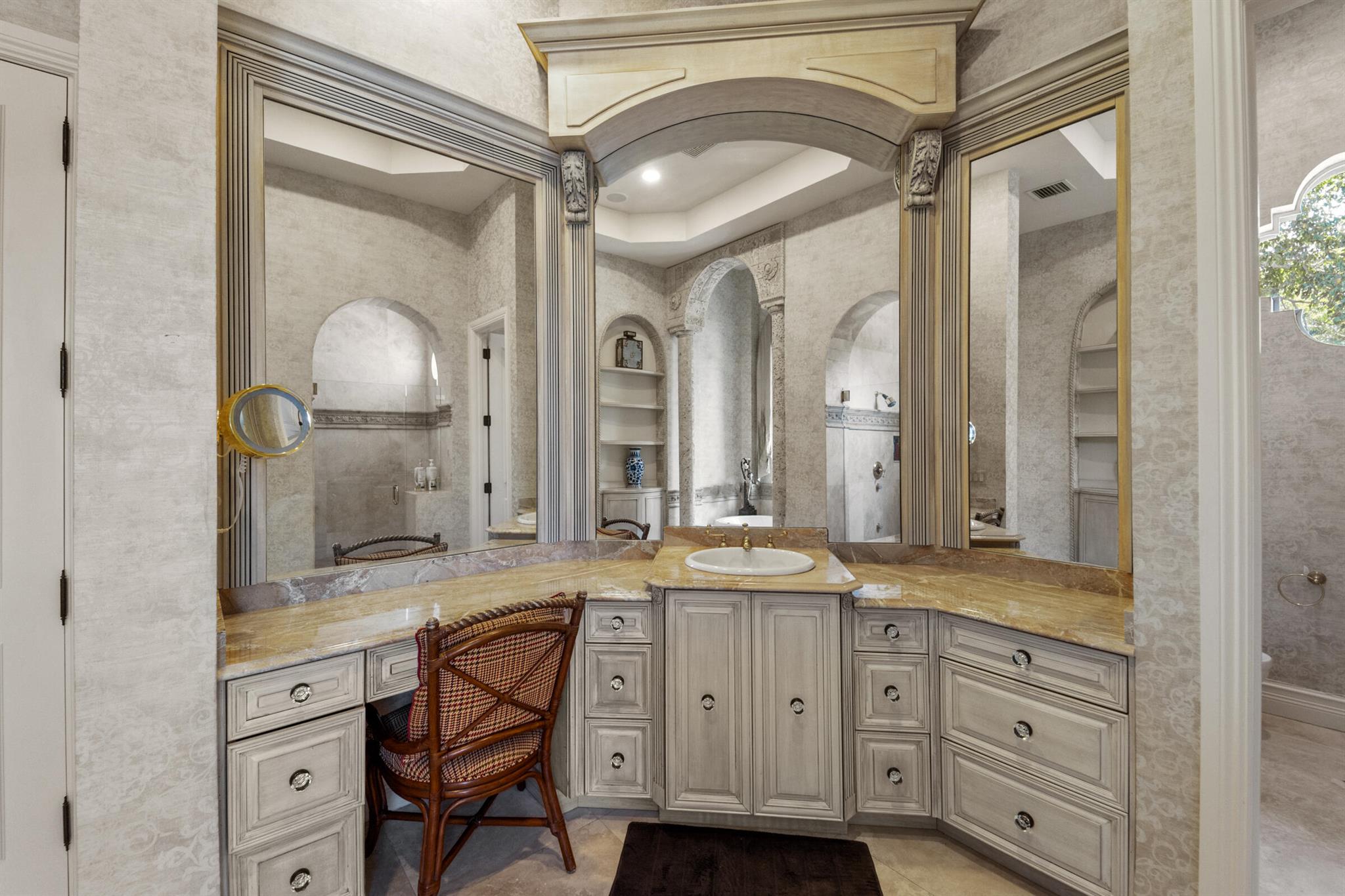 TIERRA DEL REY - Residential Lease