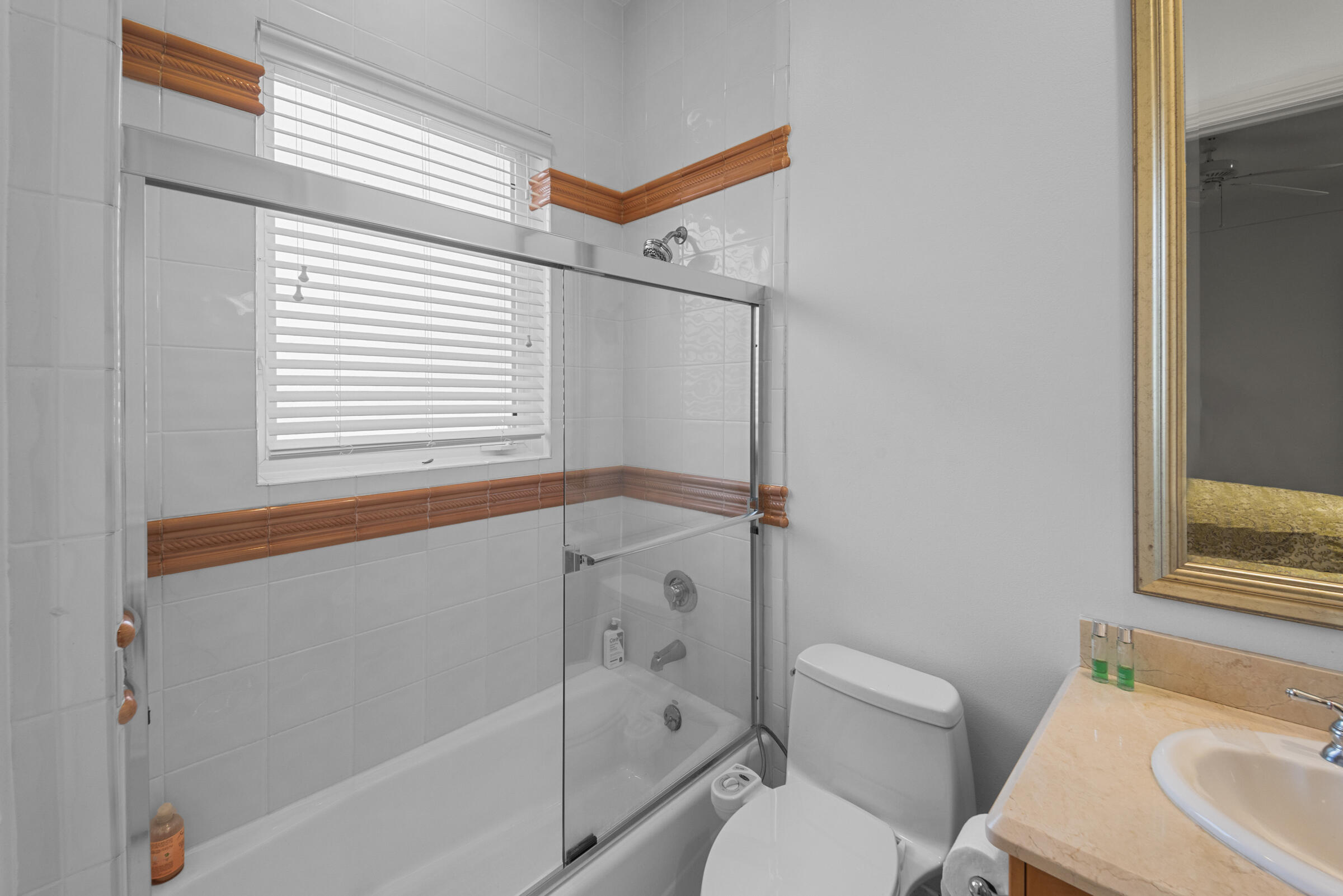 TIERRA DEL REY - Residential Lease