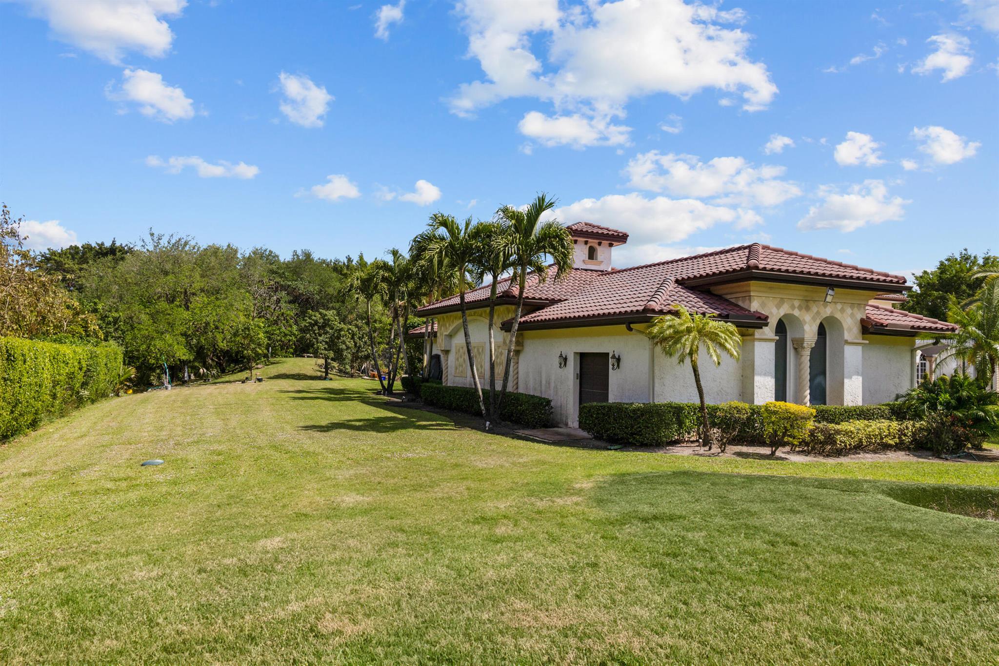 TIERRA DEL REY - Residential Lease