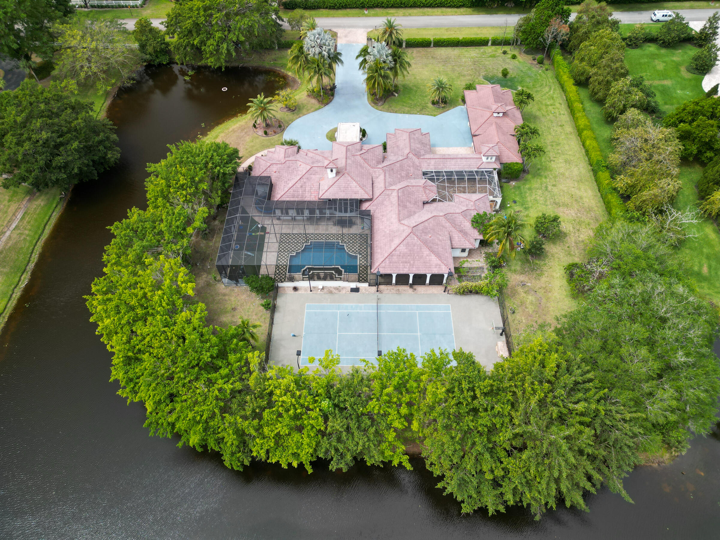 TIERRA DEL REY - Residential Lease