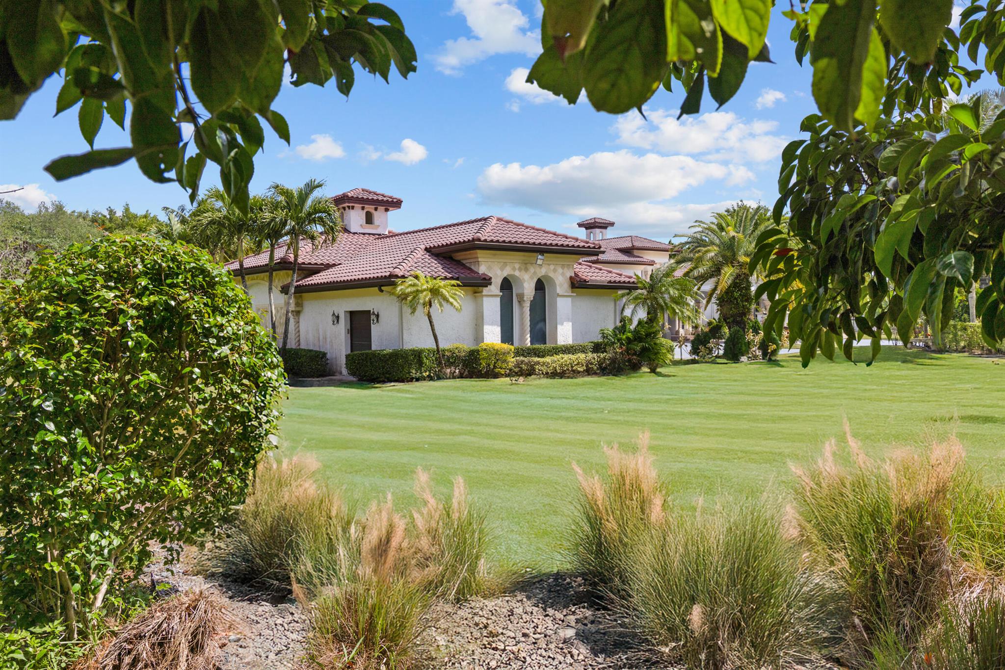 TIERRA DEL REY - Residential Lease