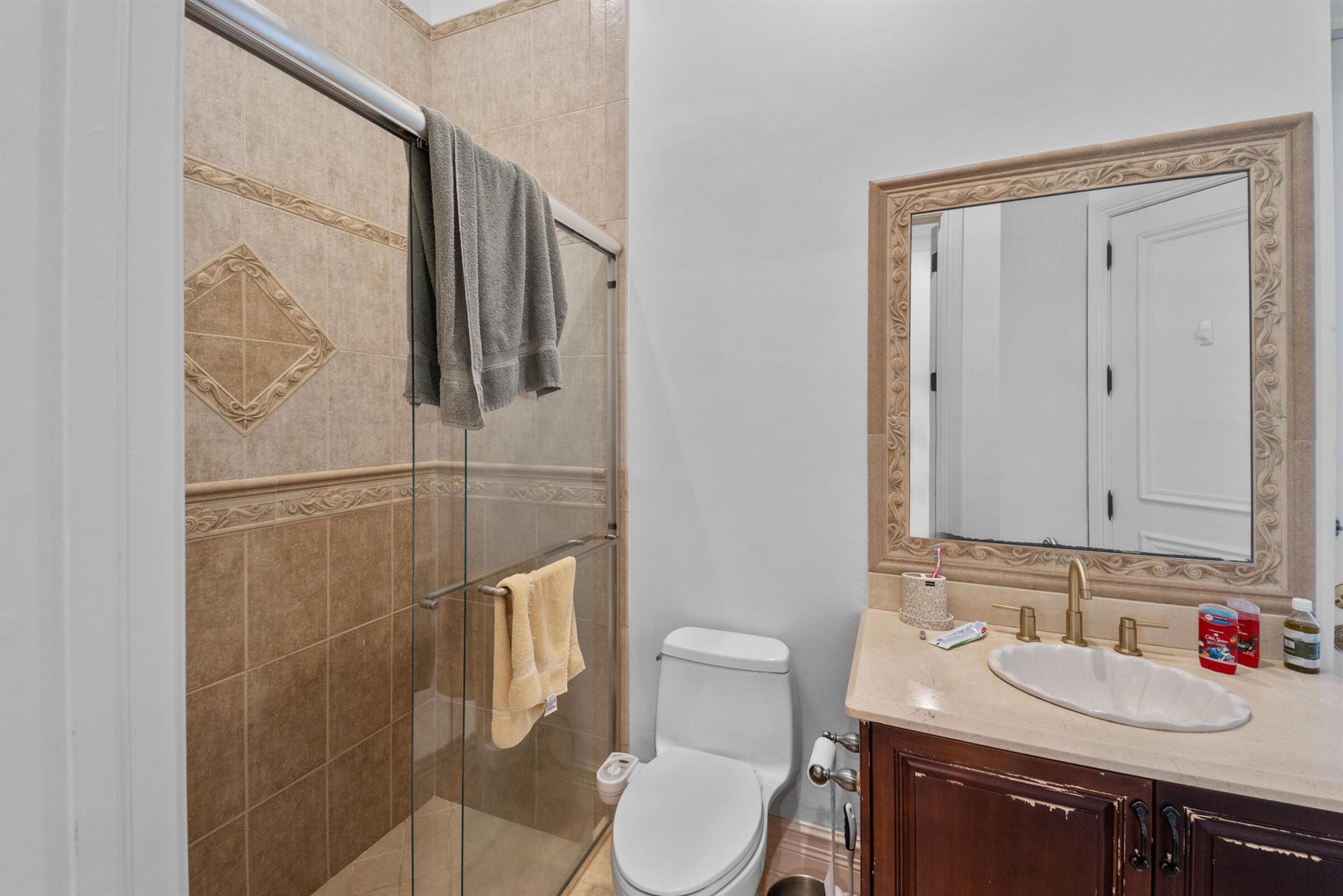 TIERRA DEL REY - Residential Lease