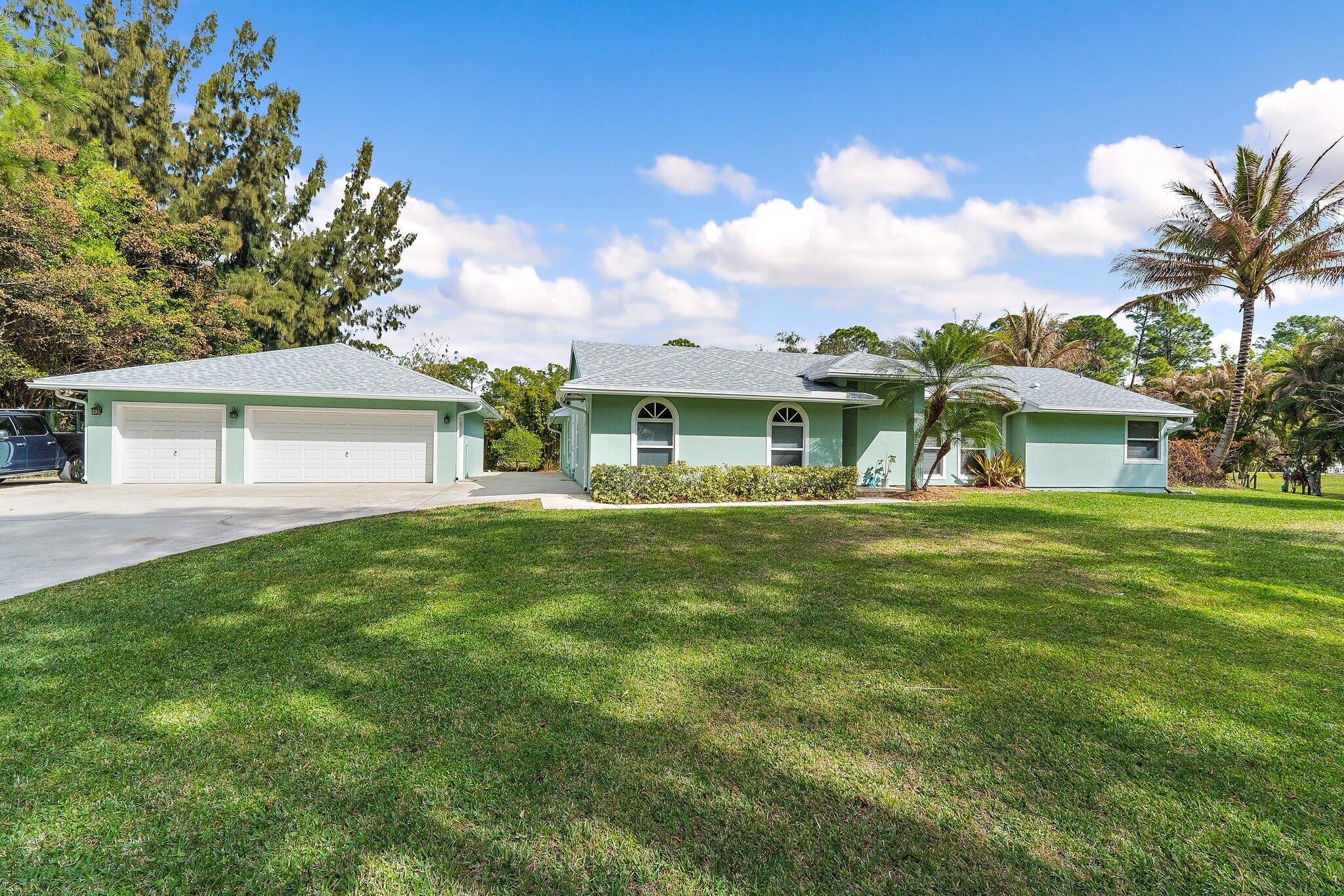 16-41-41~ S 239 FT OF NLY   2490.4 FT OF E 209 FT - Residential