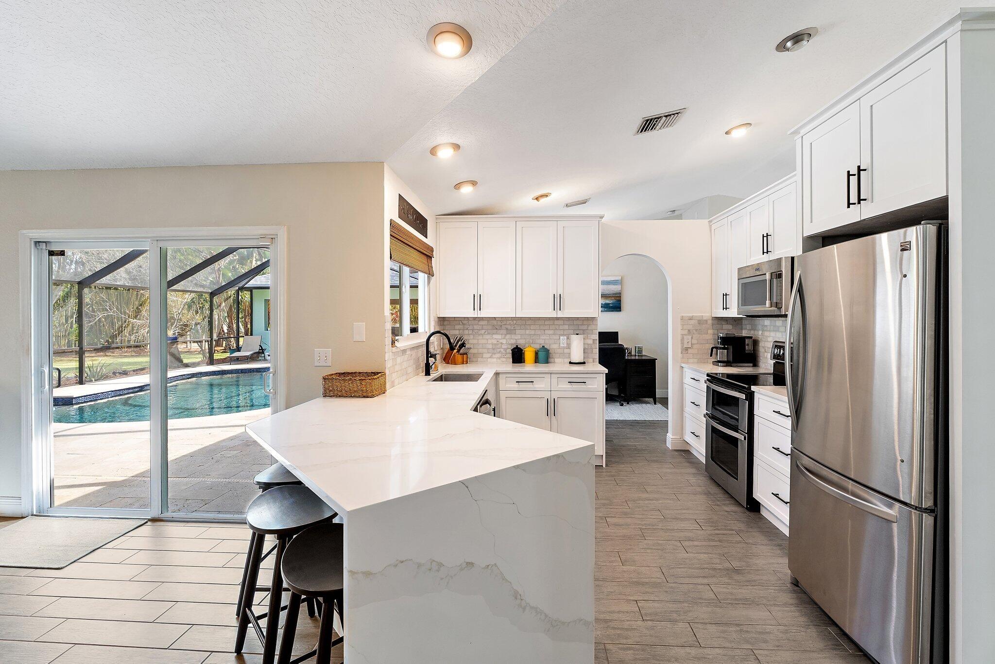 16-41-41~ S 239 FT OF NLY   2490.4 FT OF E 209 FT - Residential