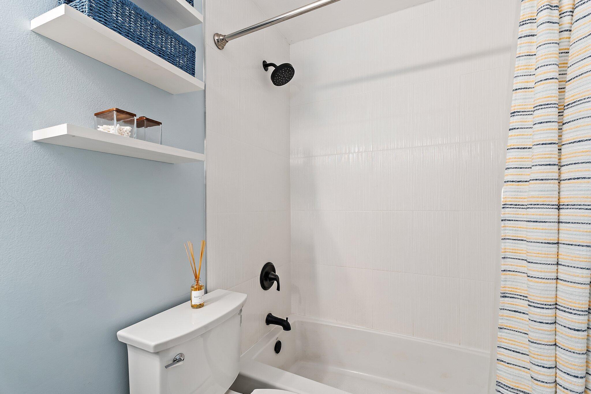 16-41-41~ S 239 FT OF NLY   2490.4 FT OF E 209 FT - Residential