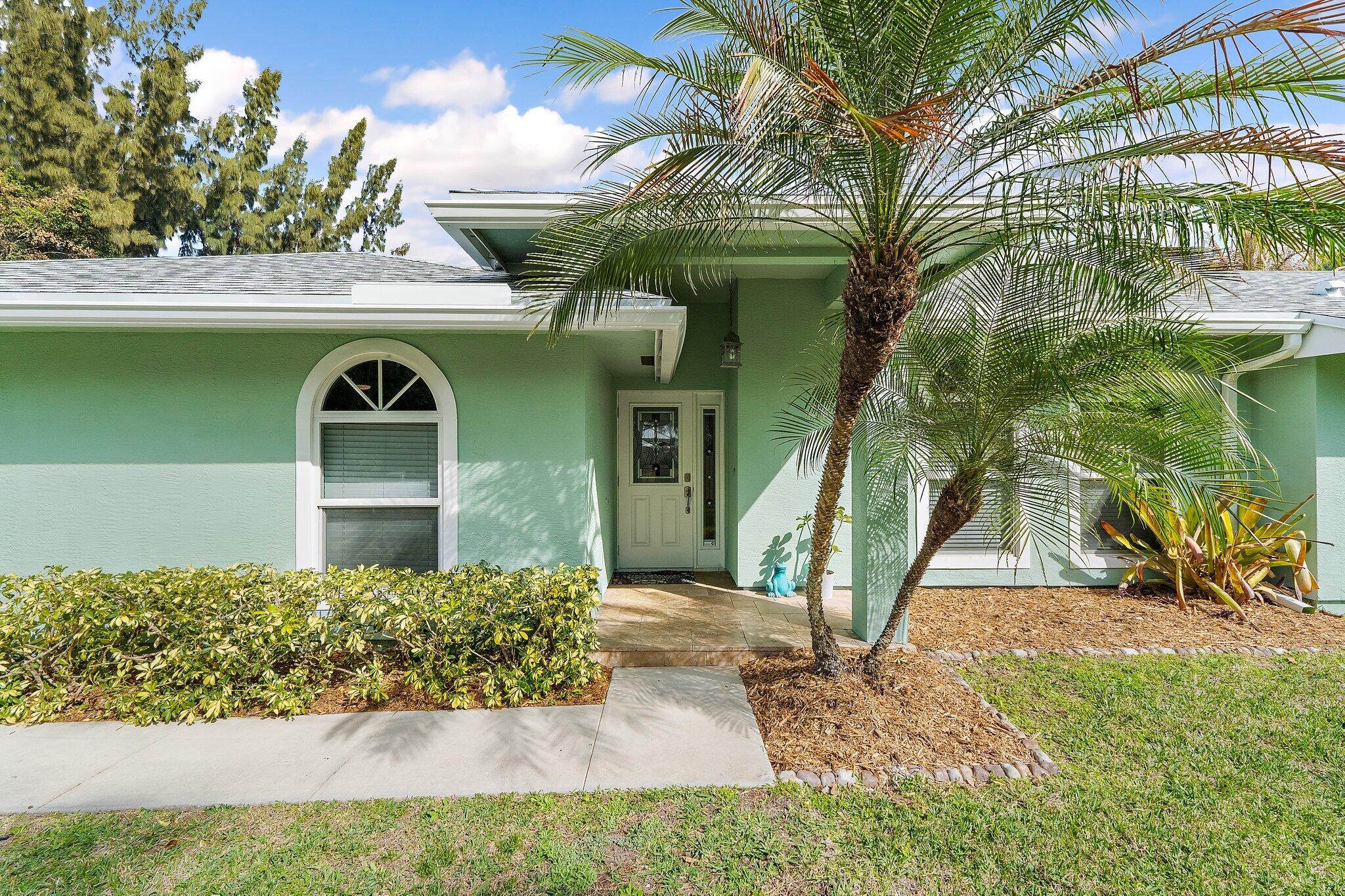 16-41-41~ S 239 FT OF NLY   2490.4 FT OF E 209 FT - Residential