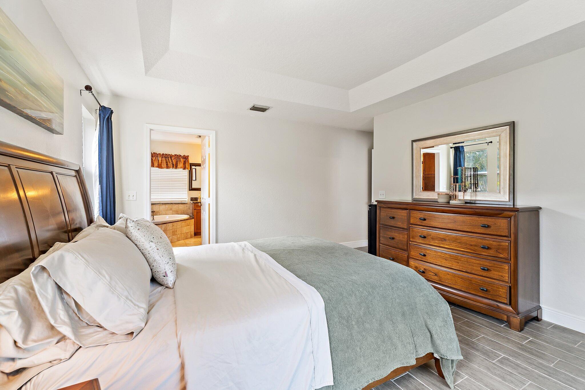 16-41-41~ S 239 FT OF NLY   2490.4 FT OF E 209 FT - Residential