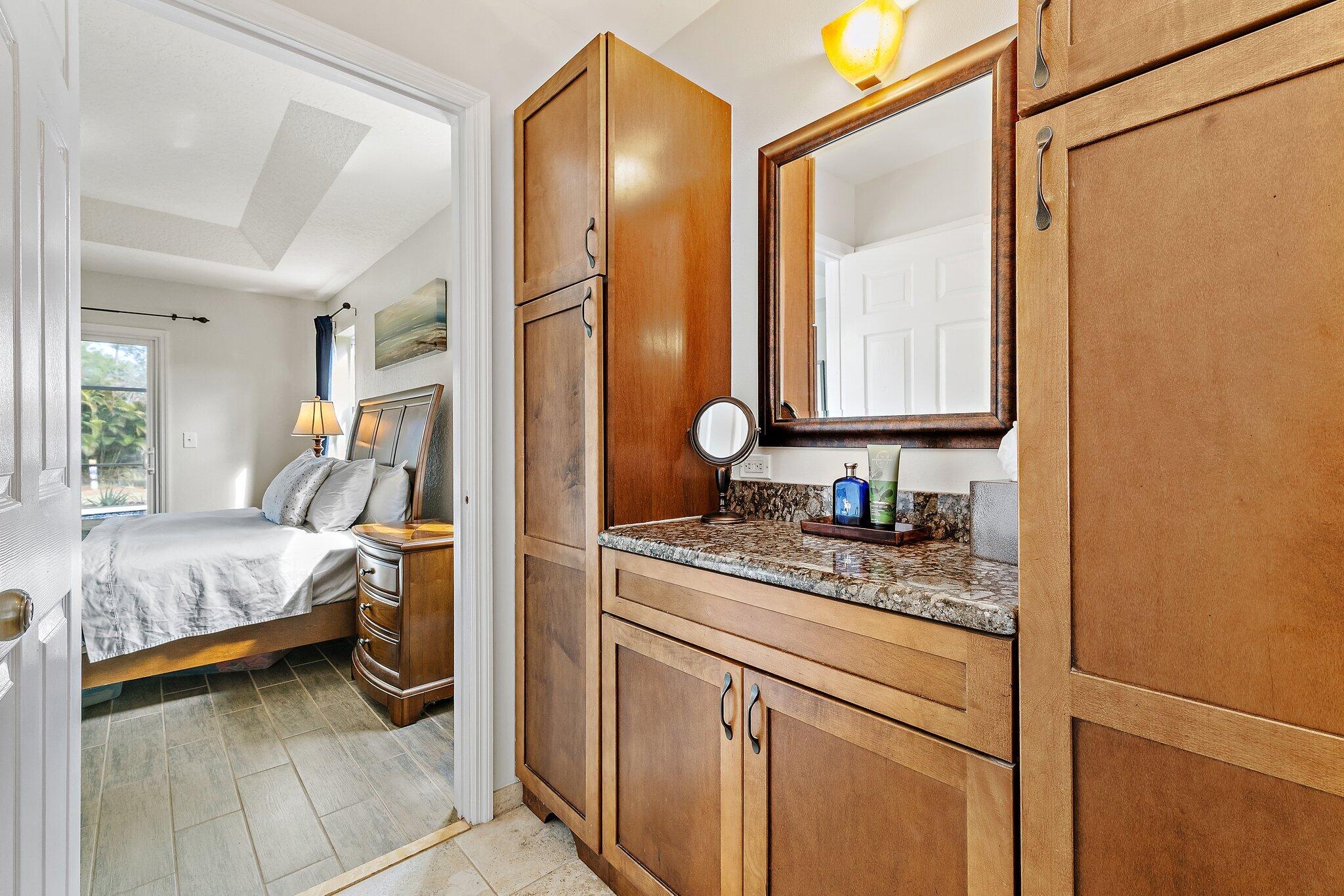 16-41-41~ S 239 FT OF NLY   2490.4 FT OF E 209 FT - Residential