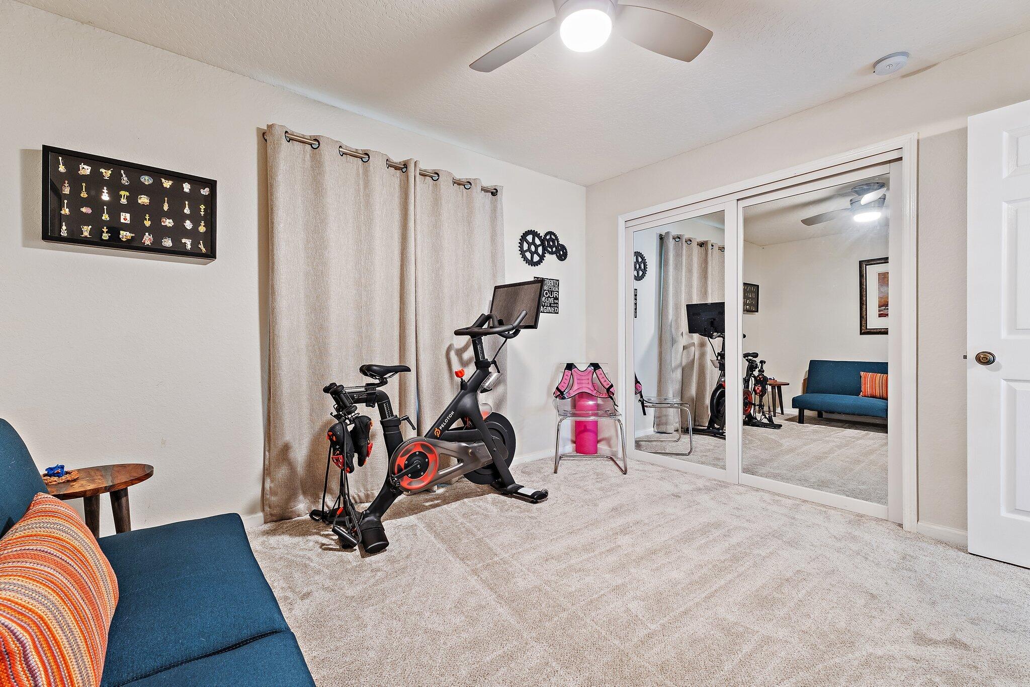 16-41-41~ S 239 FT OF NLY   2490.4 FT OF E 209 FT - Residential