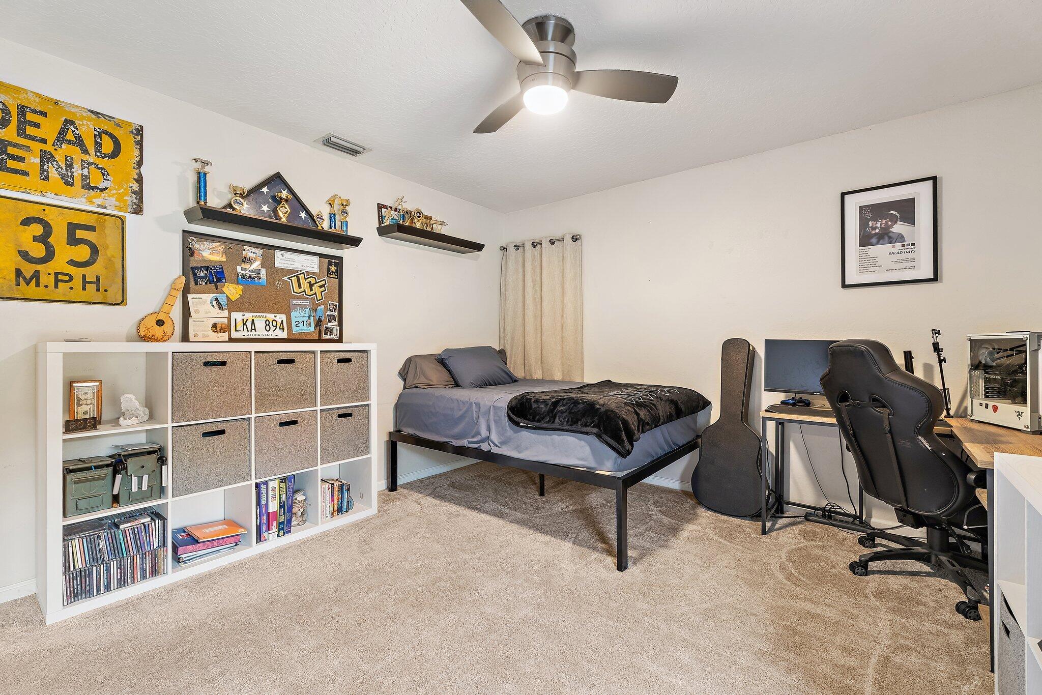 16-41-41~ S 239 FT OF NLY   2490.4 FT OF E 209 FT - Residential