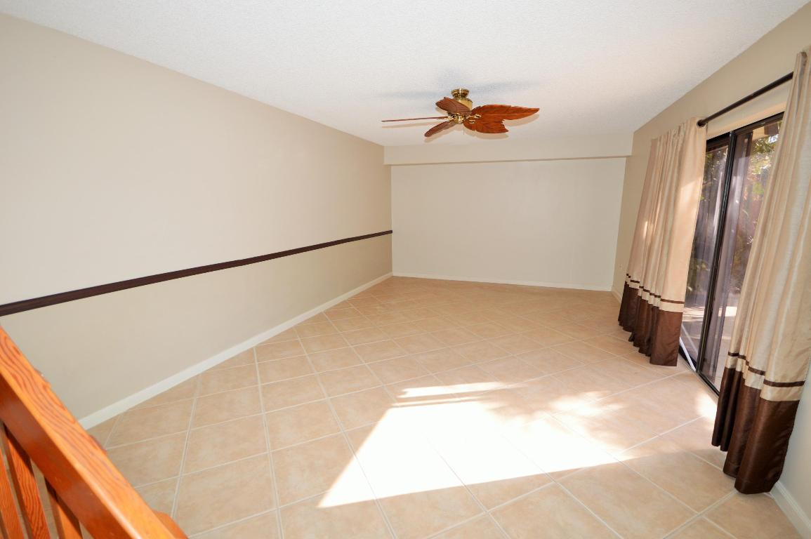 HERITAGE VILLAGE OF P B LAKES - Residential