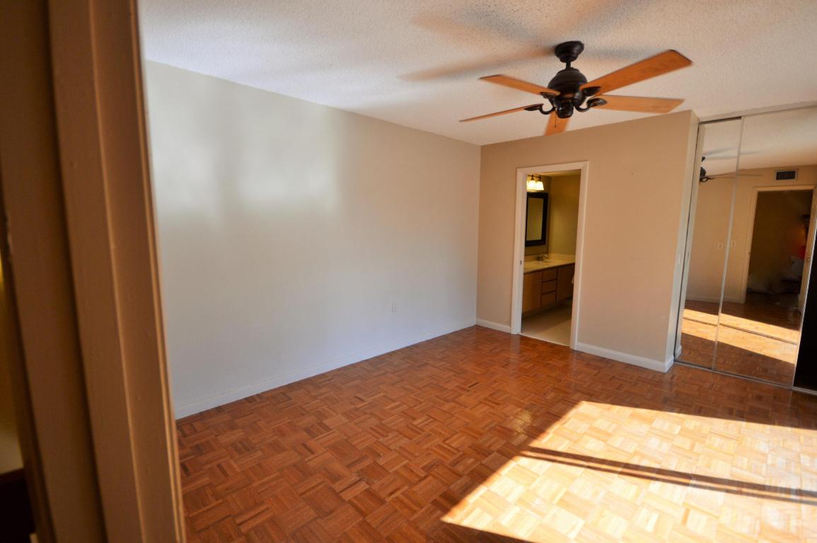 HERITAGE VILLAGE OF P B LAKES - Residential