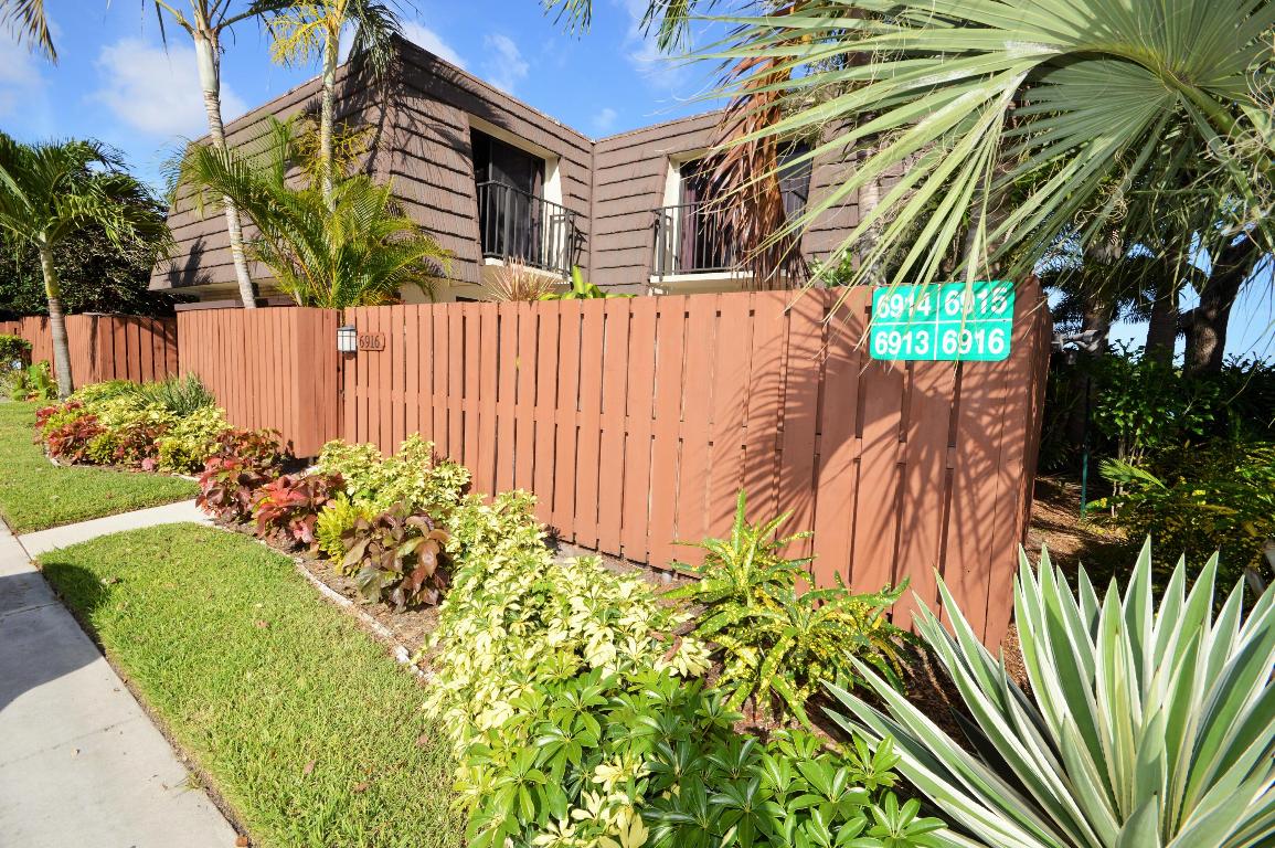 HERITAGE VILLAGE OF P B LAKES - Residential