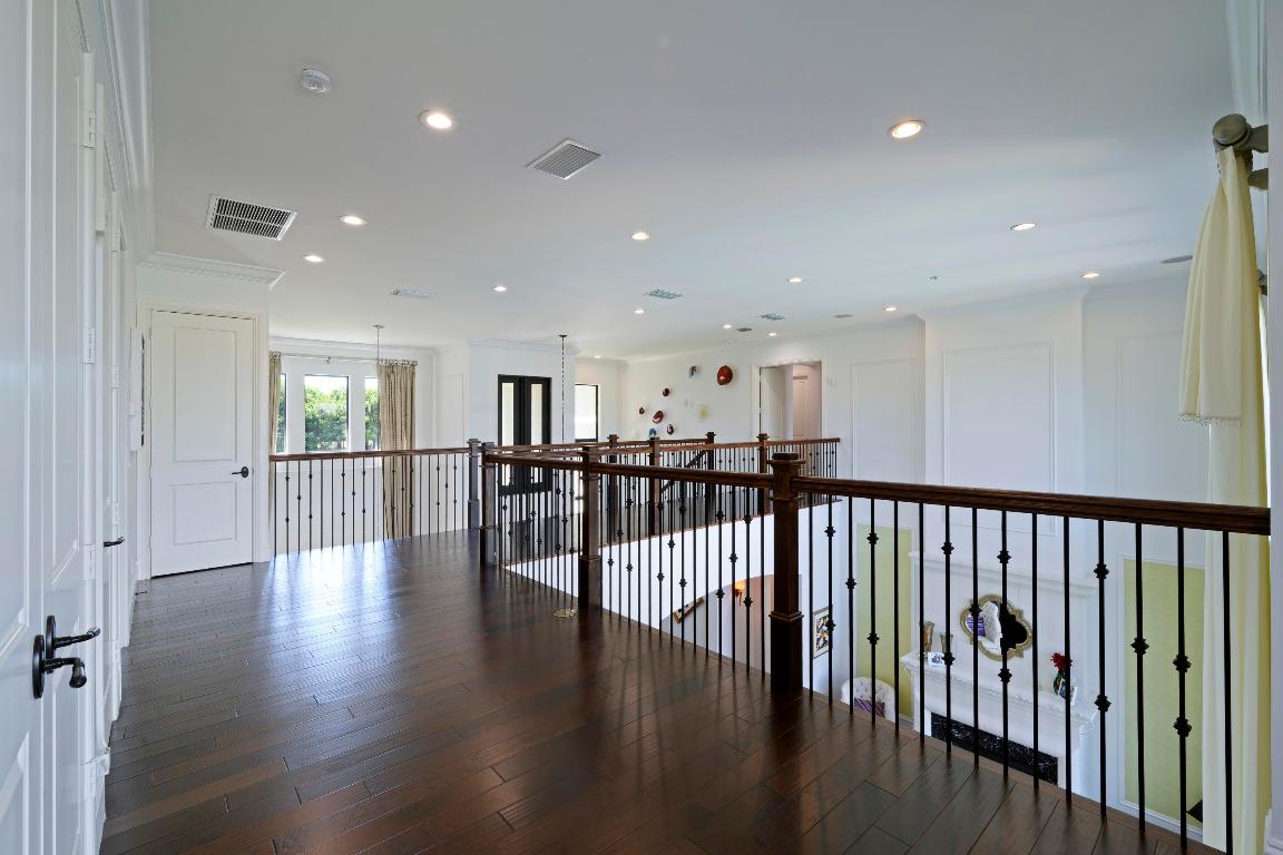 SEMINOLE BEACH - Residential