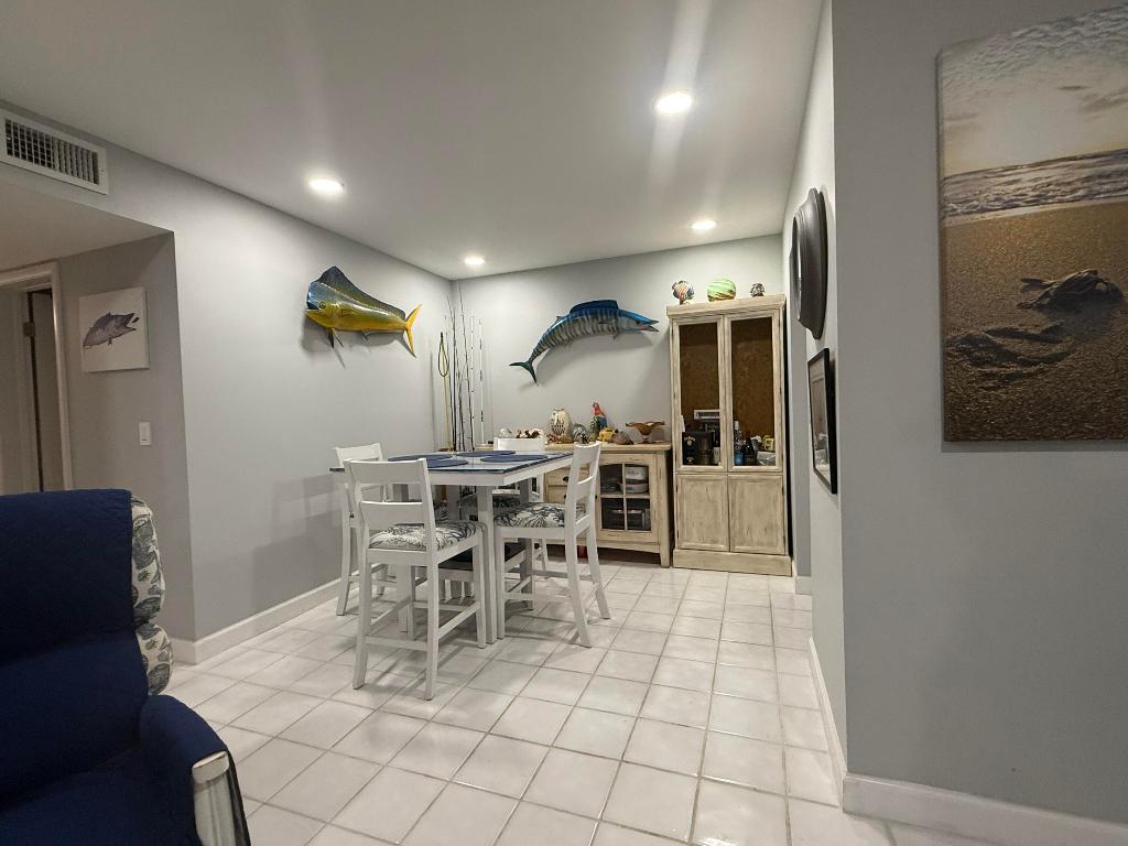 SHORE CLUB APTS B & C CONDO - Residential