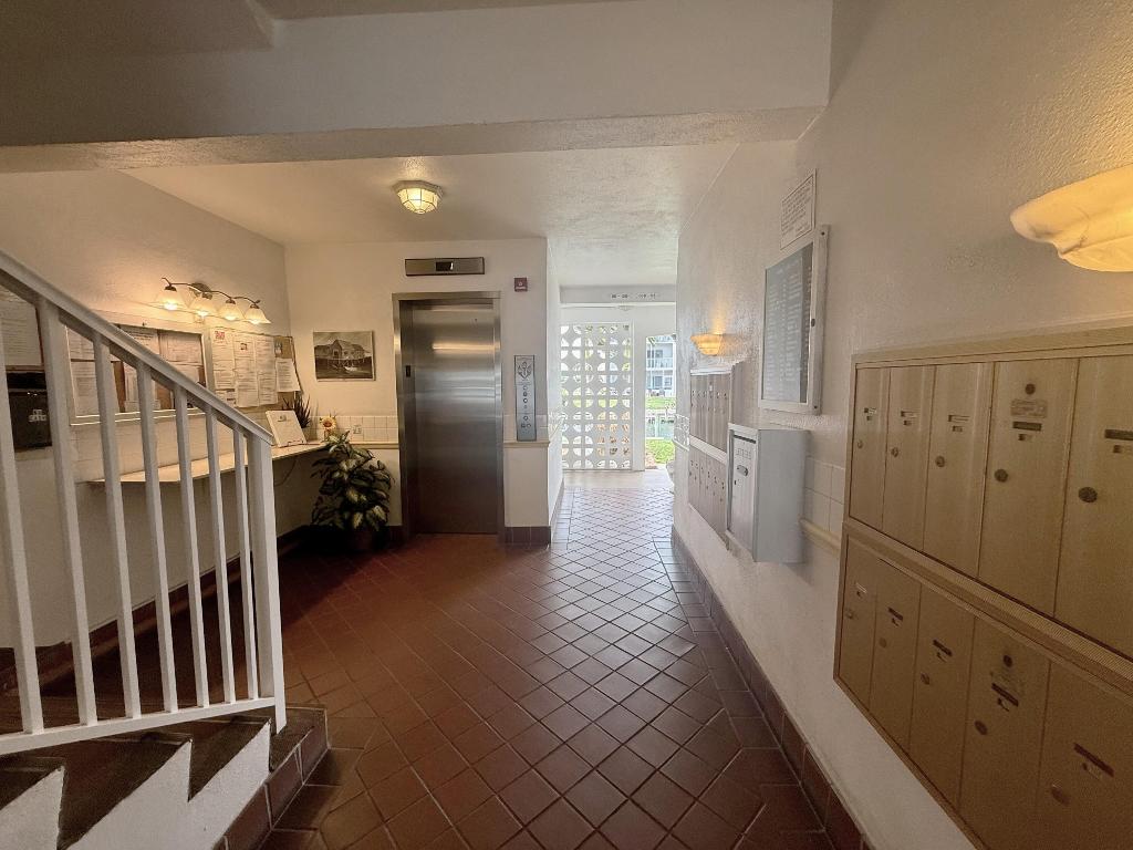 SHORE CLUB APTS B & C CONDO - Residential