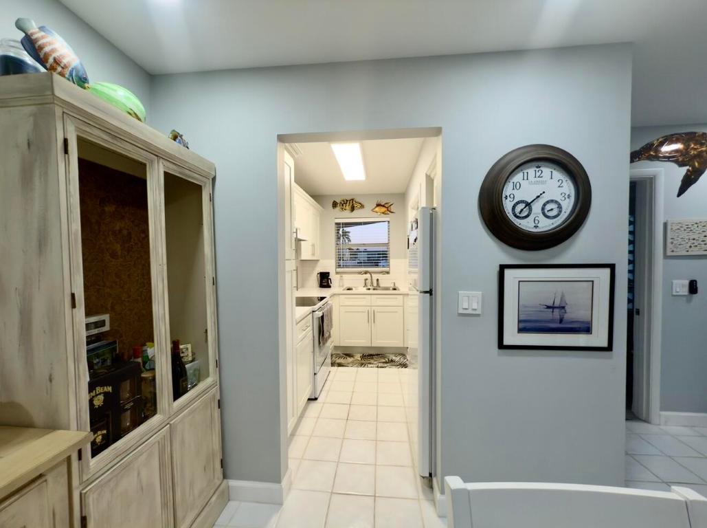 SHORE CLUB APTS B & C CONDO - Residential