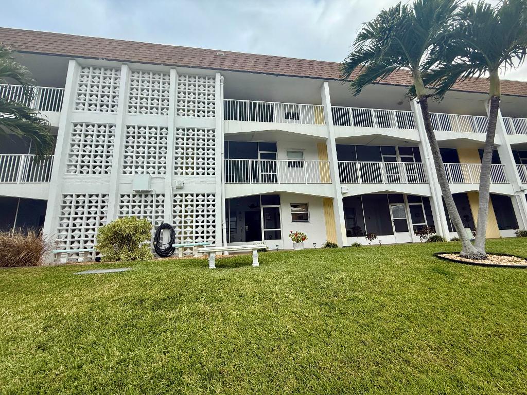 SHORE CLUB APTS B & C CONDO - Residential