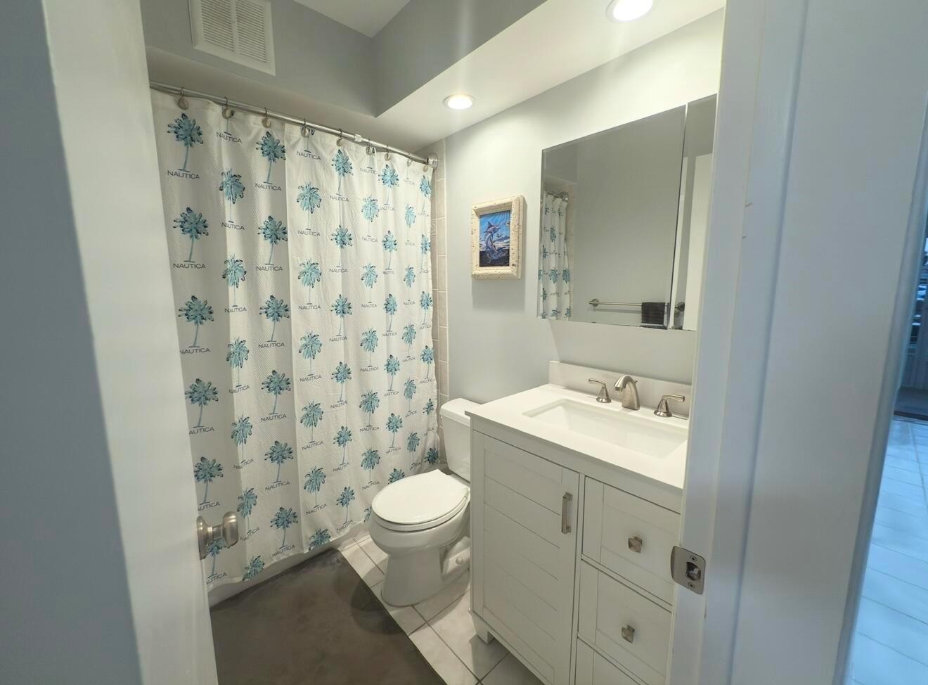 SHORE CLUB APTS B & C CON - Residential