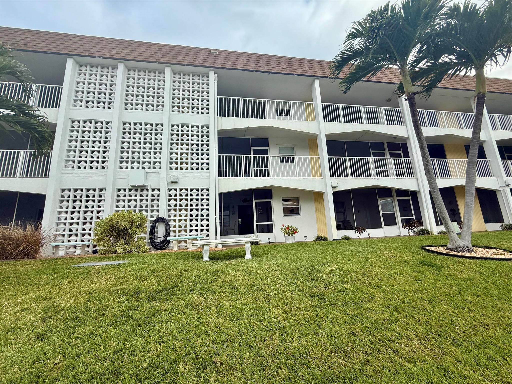 SHORE CLUB APTS B & C CON - Residential