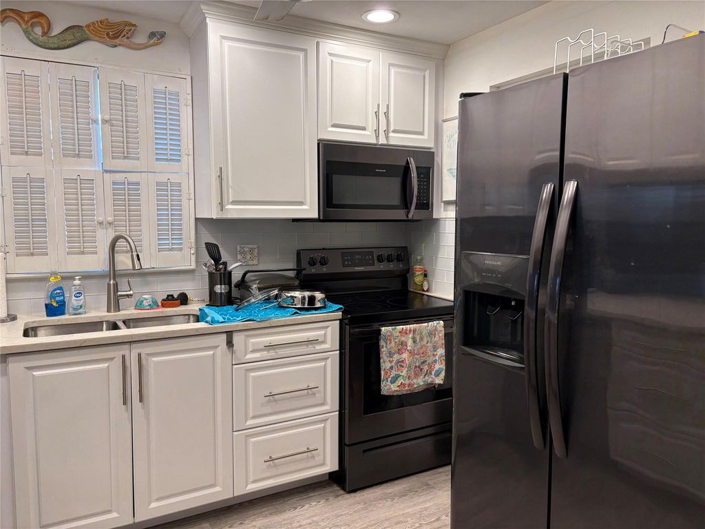Photo of 2316 S Cypress Bend Drive #318, Pompano Beach, FL 33069 (MLS # F10478859)