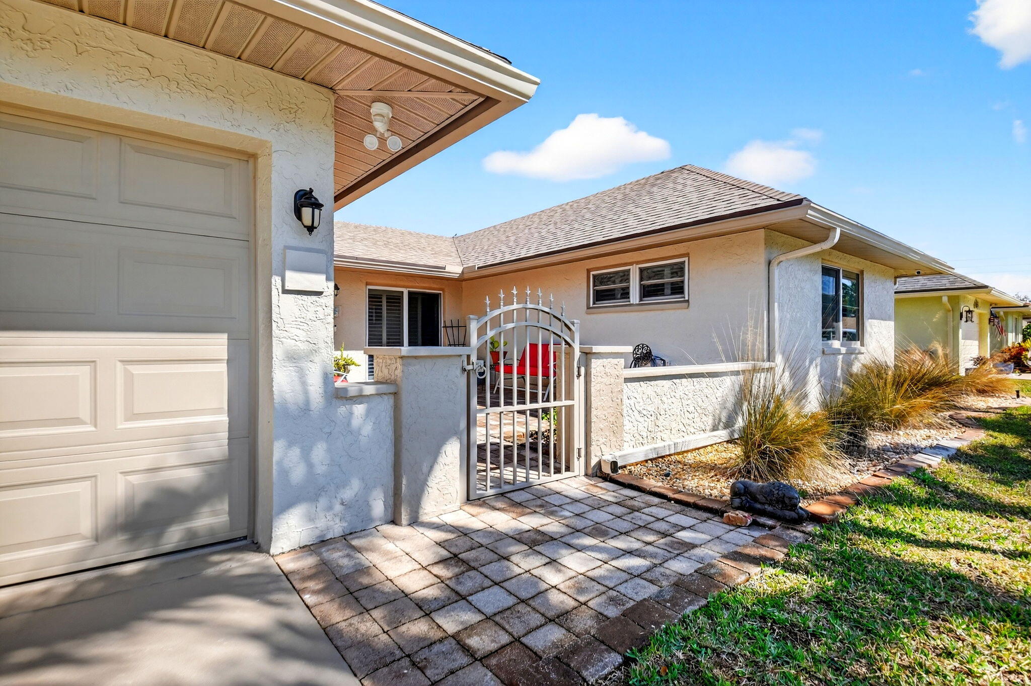 10265 Greentrail Drive N