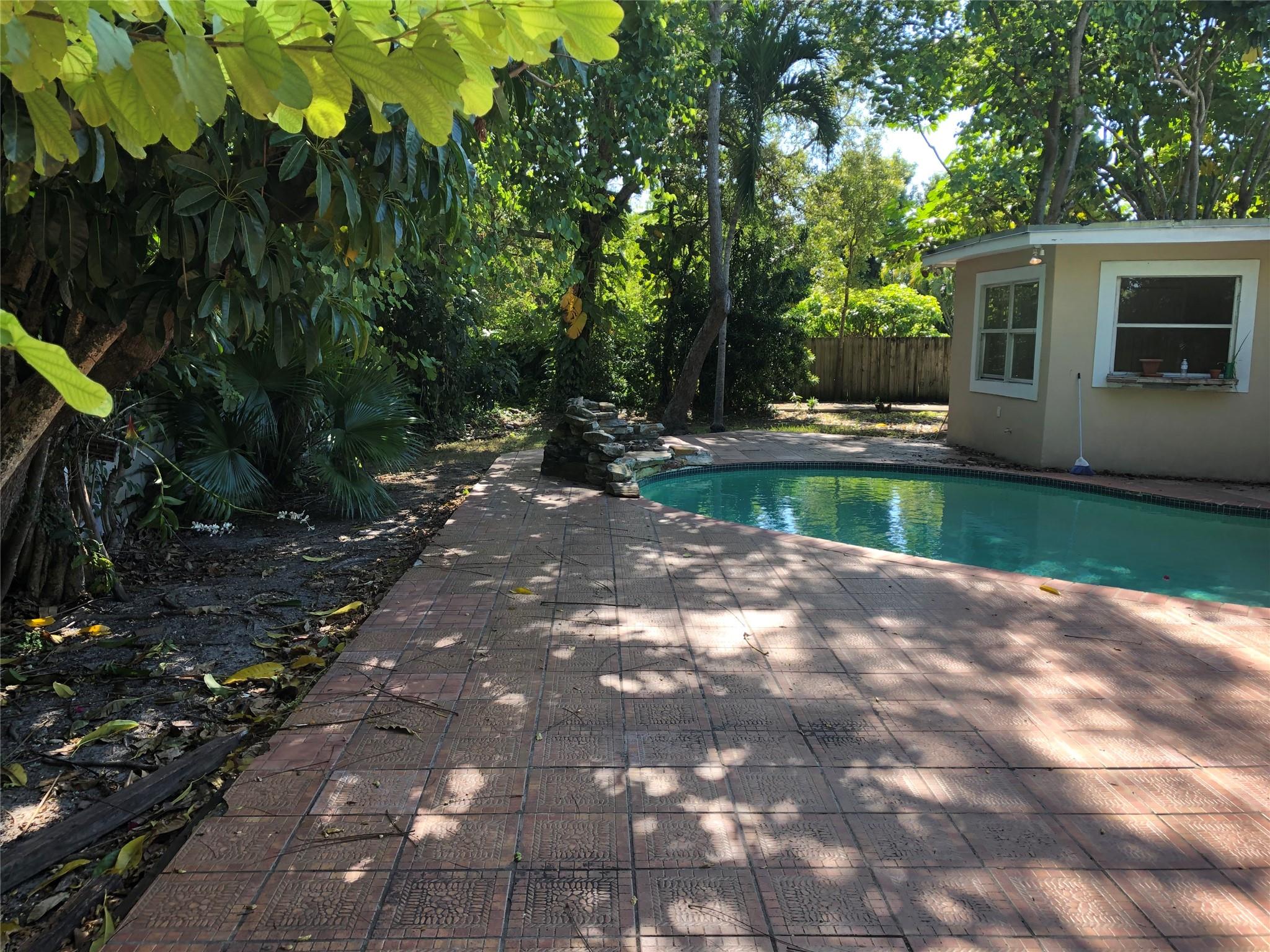 Palmetto Country Club Est - Residential