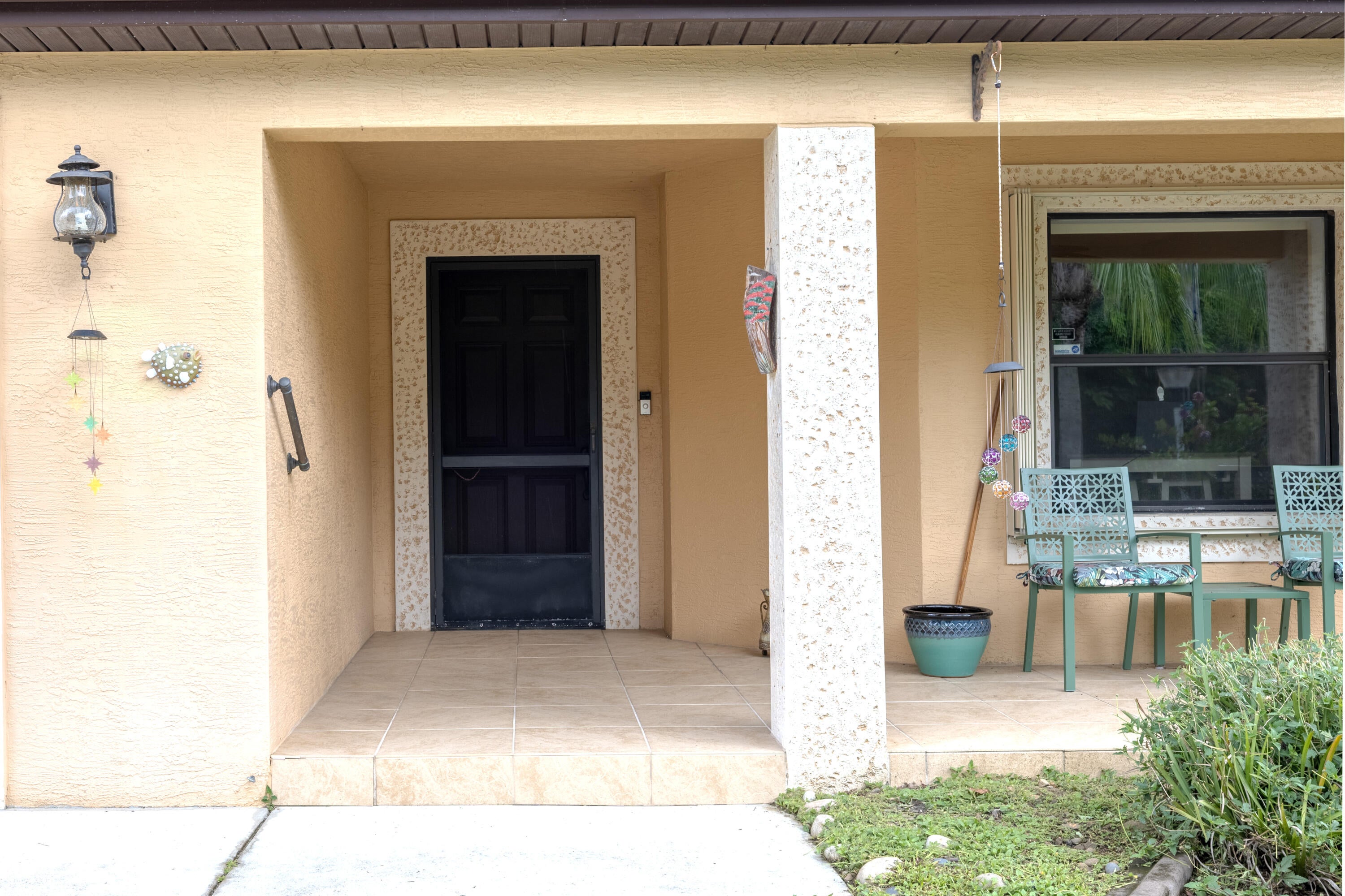 16 MEDITERRANEAN Boulevard S