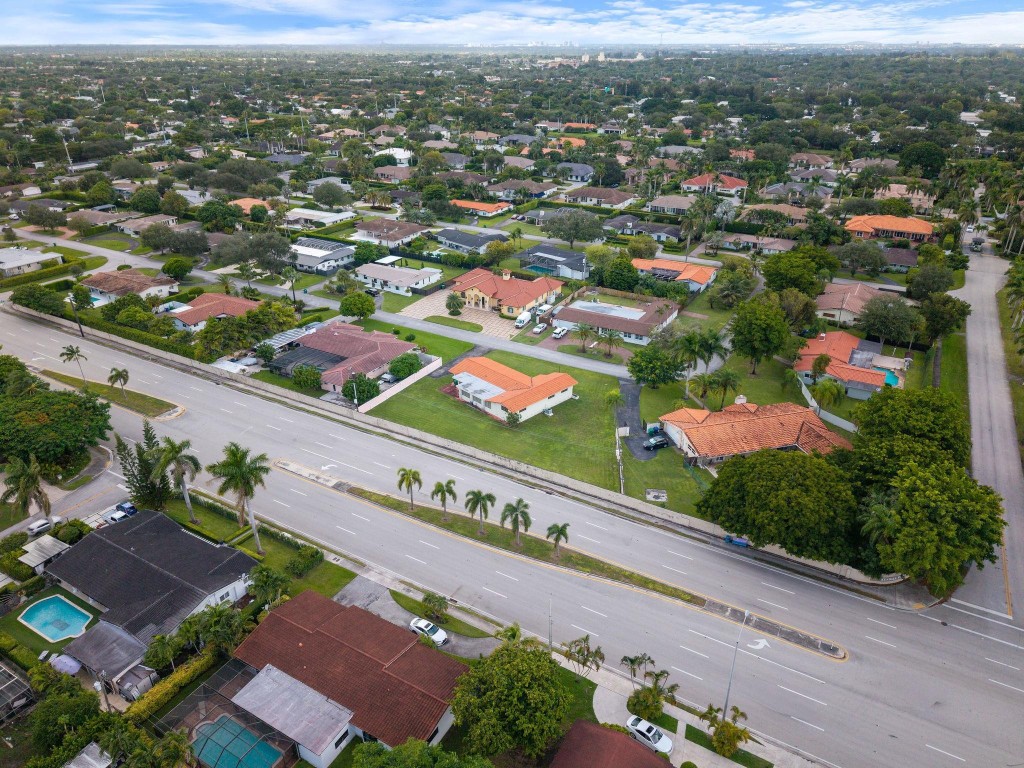 KENDALL POINT - Residential