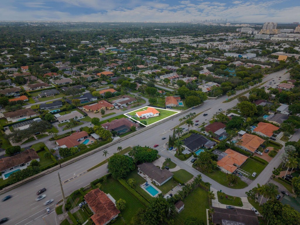 KENDALL POINT - Residential