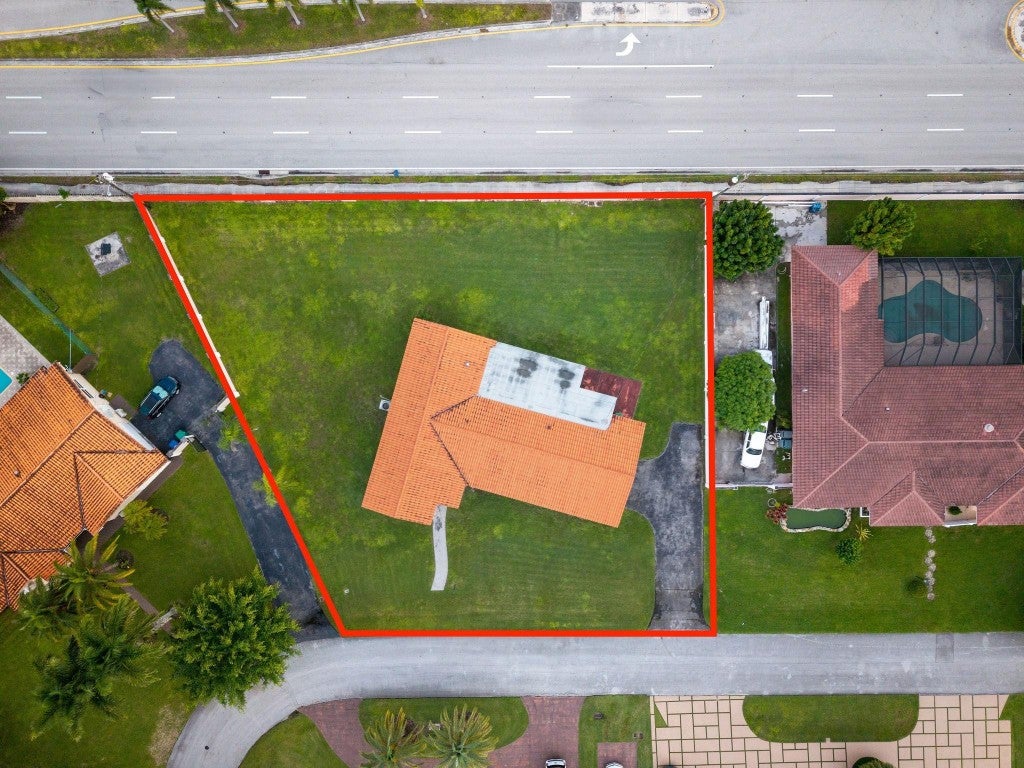 8230 SW 87th Terrace, Miami FL 33143