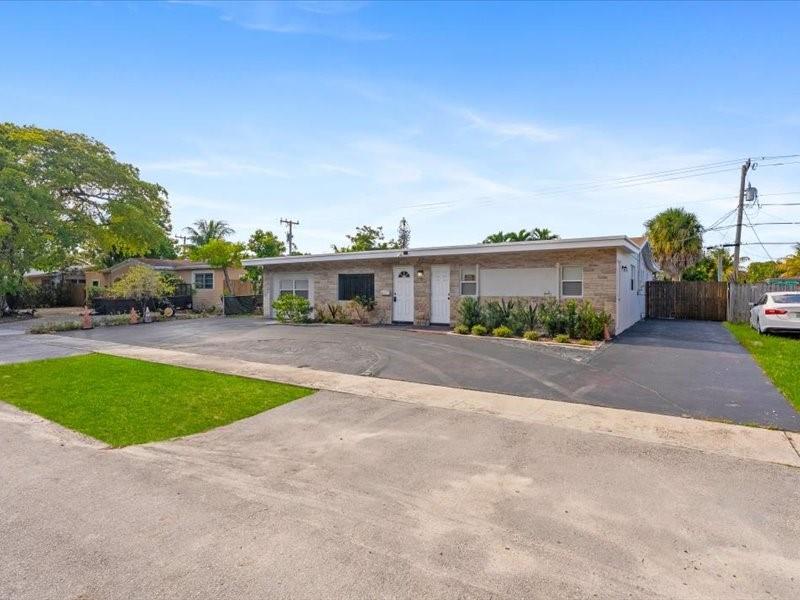 311 W Sample Rd