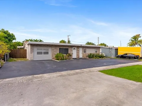 311 W Sample Rd, Deerfield Beach, FL MLS: F10504145