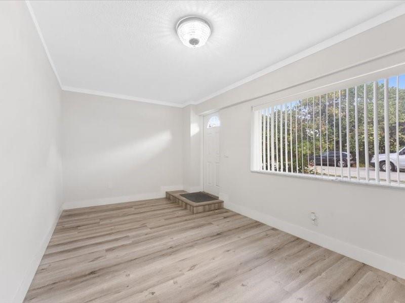 311 W Sample Rd