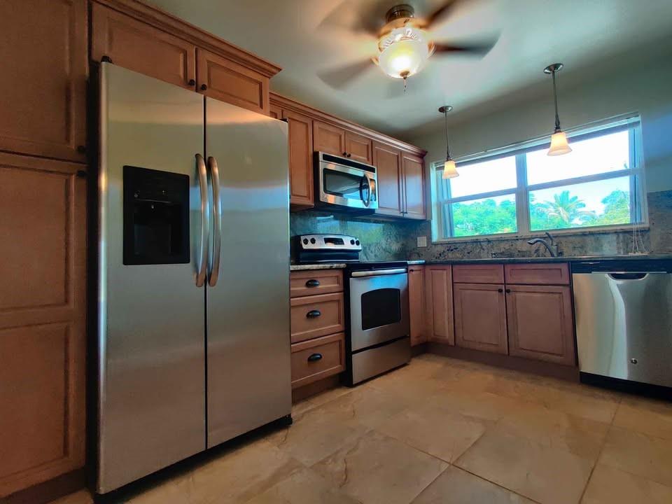 SEAGATE OF GULFSTREA - Residential Lease