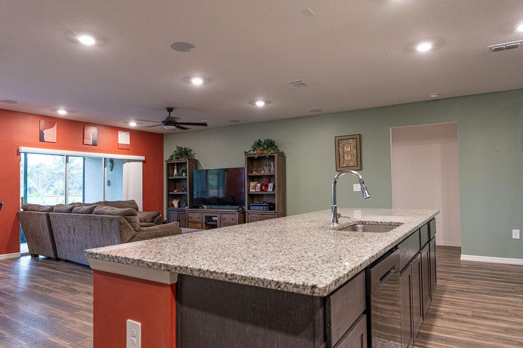 PORT ST LUCIE SECTION 9 - Residential