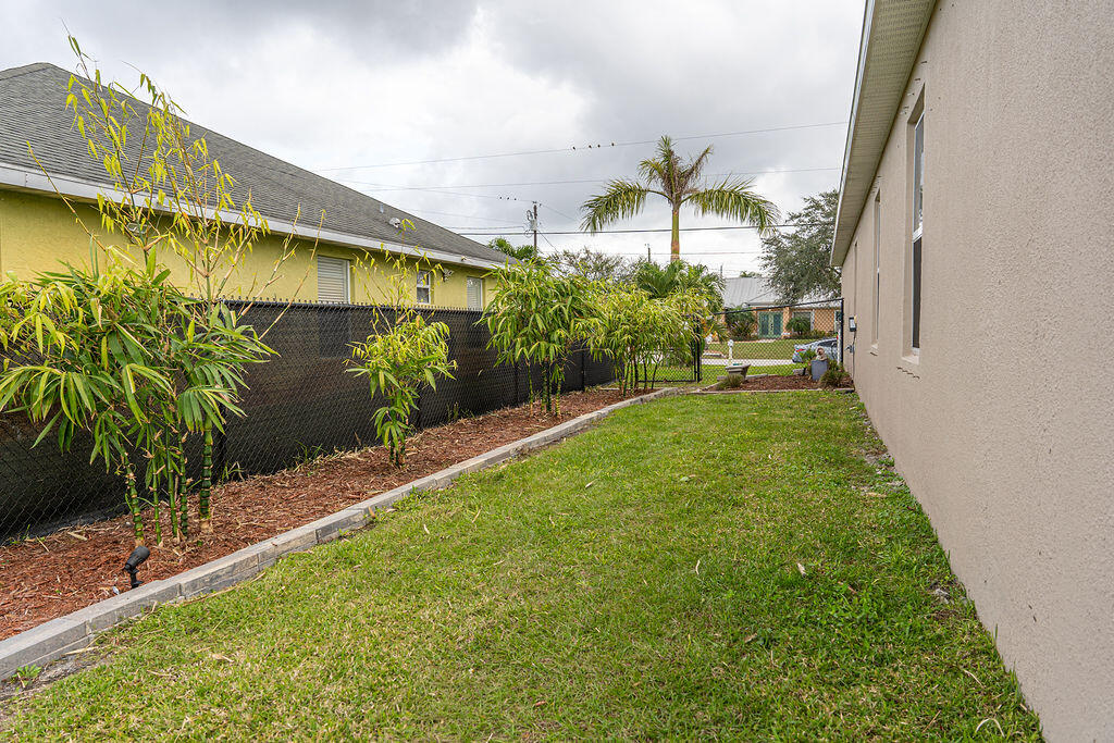 PORT ST LUCIE SECTION 9 - Residential
