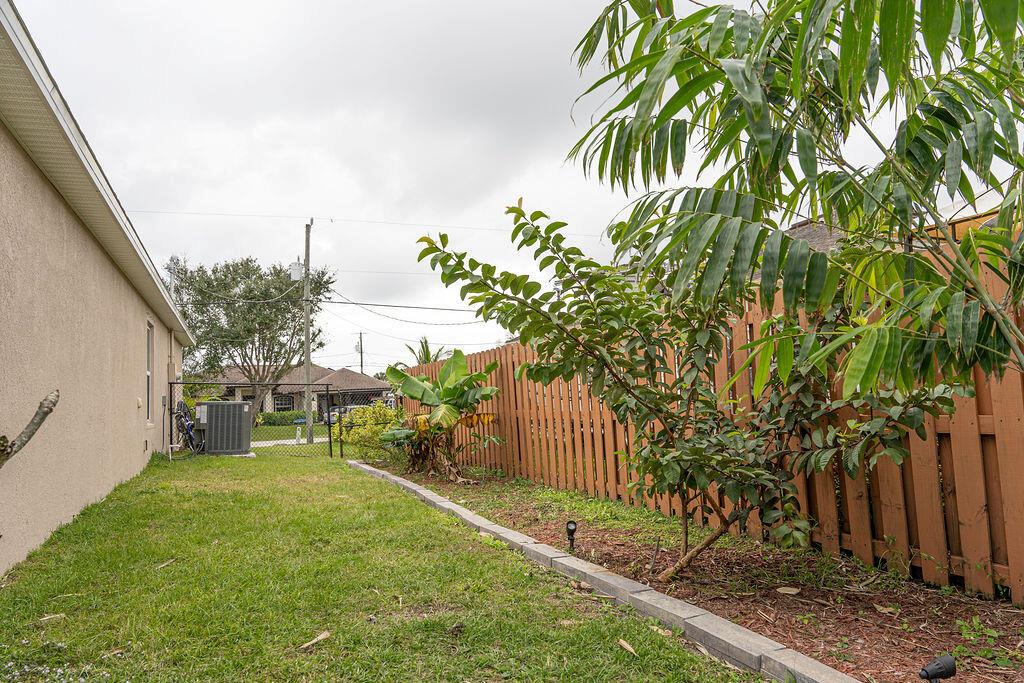 PORT ST LUCIE SECTION 9 - Residential