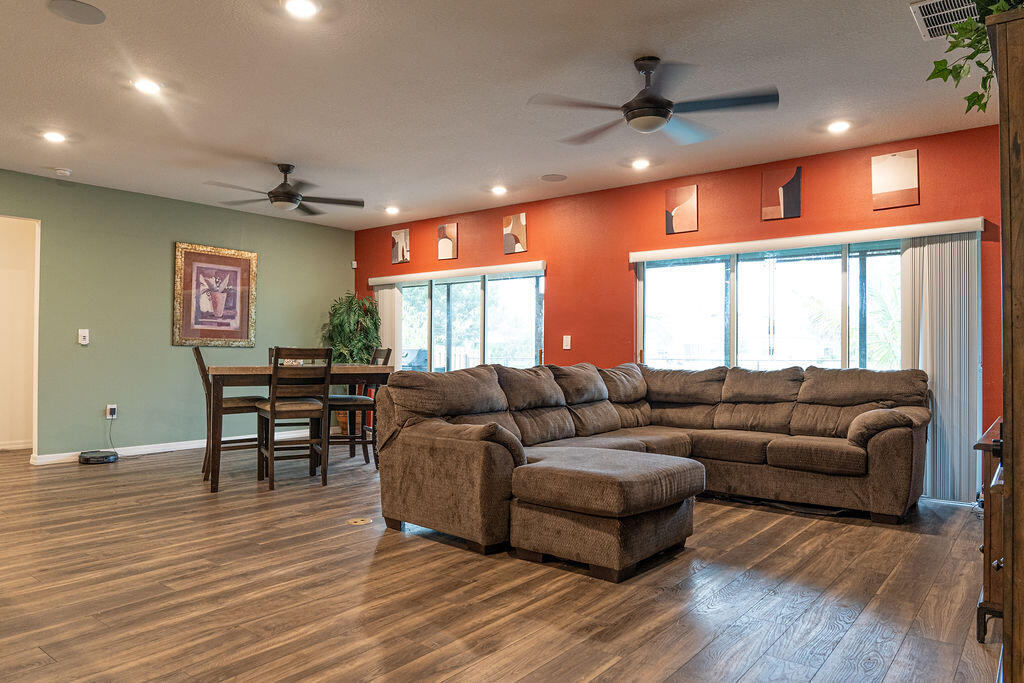 PORT ST LUCIE SECTION 9 - Residential