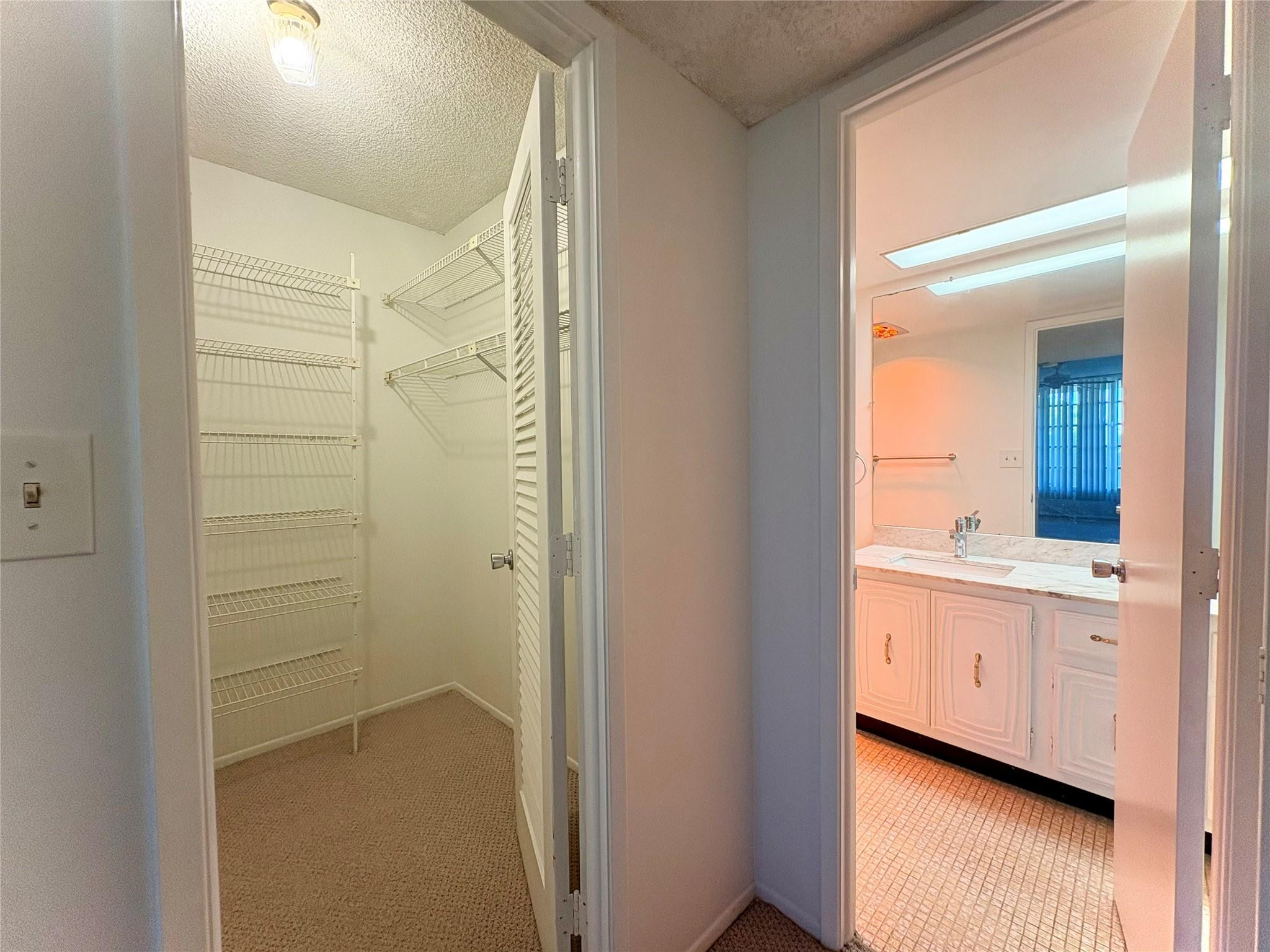 No 23 Palm-Aire Country C - Residential Lease